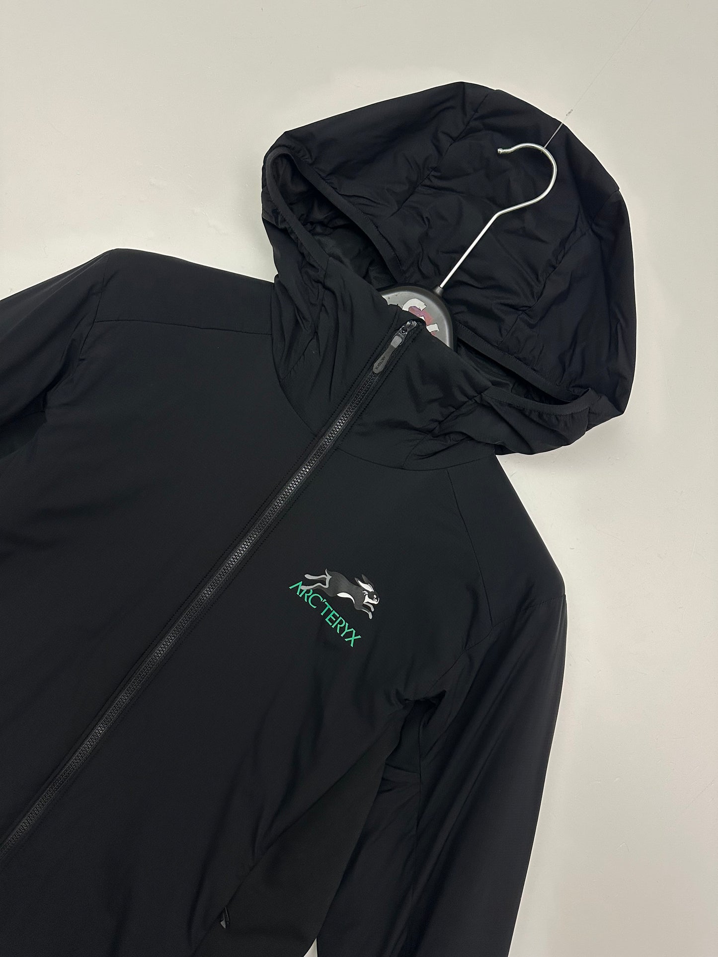 Arc'teryx Atom LT Hoody LNY Women's M Medium Black Lunar New Year Rabbit