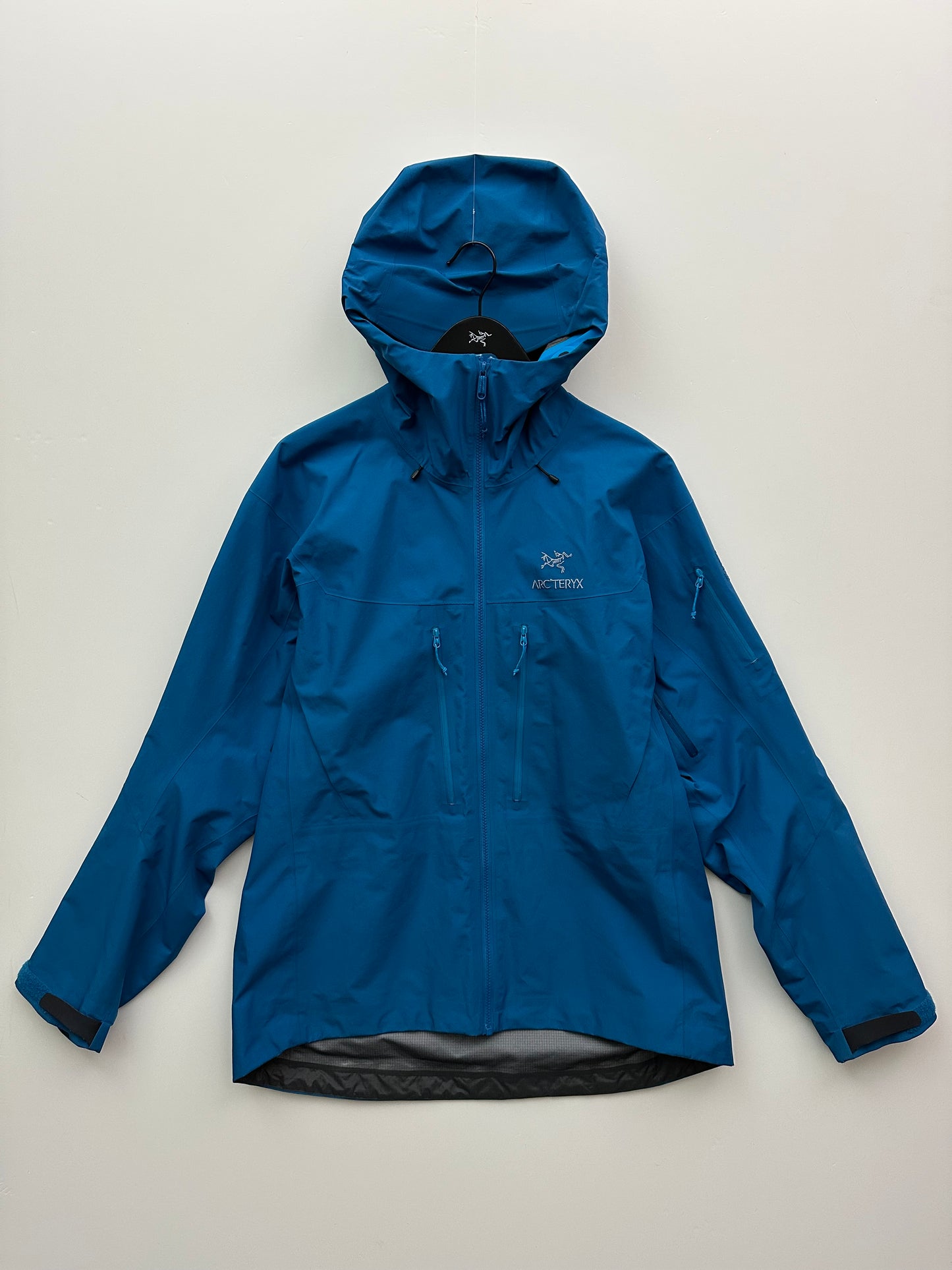 Arc’teryx Alpha SV Jacket Blue Men’s XL Extra Large Gore-Tex Pro