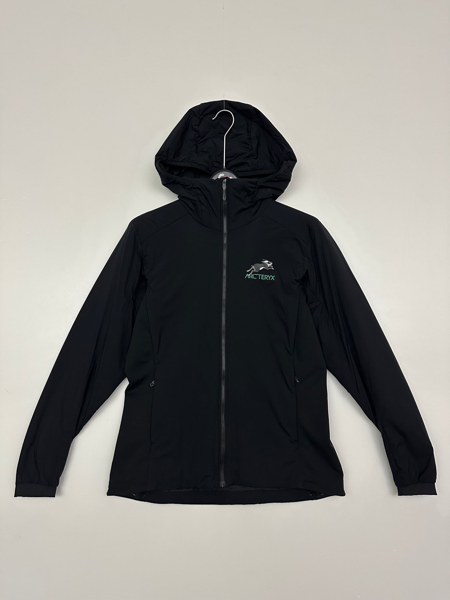 Arc'teryx Atom LT Hoody LNY Women's M Medium Black Lunar New Year Rabbit