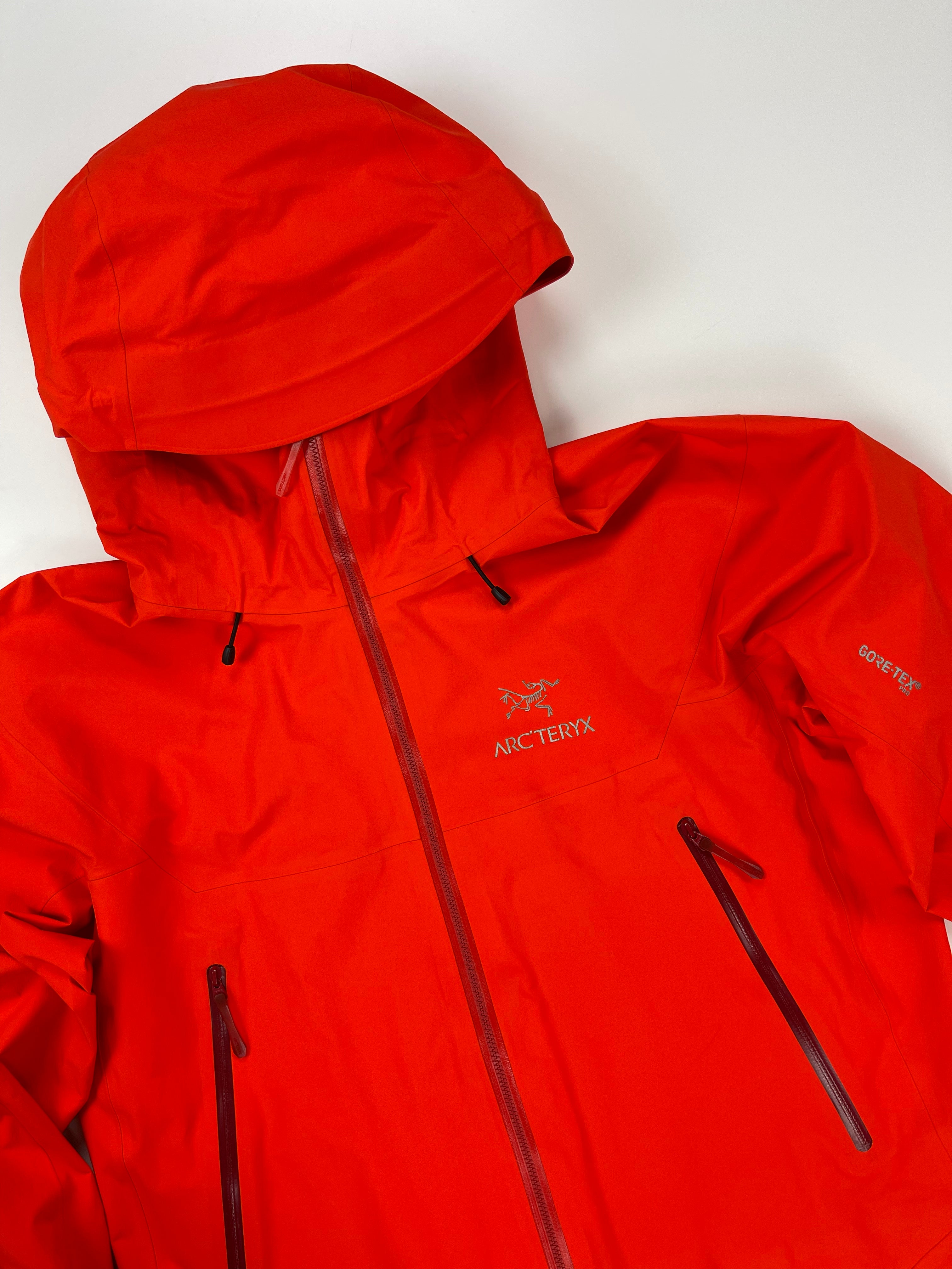 Arc’teryx Beta LT Jacket Red Men’s M Medium Gore-Tex Pro