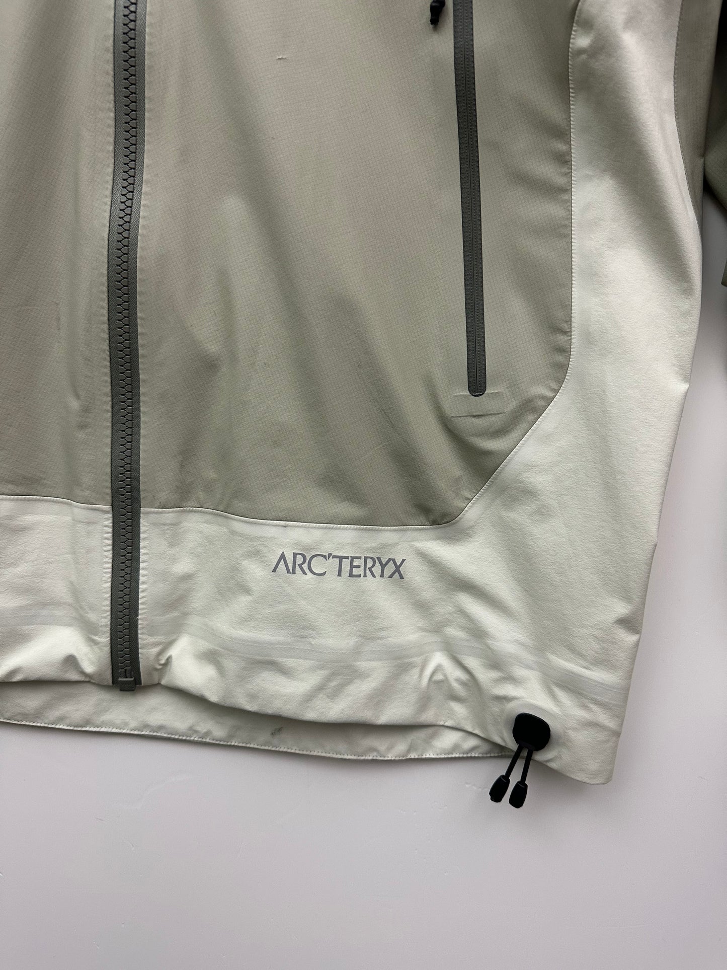 Arc’teryx System A Dume Jacket Chalk Men's S Small Gore-Tex