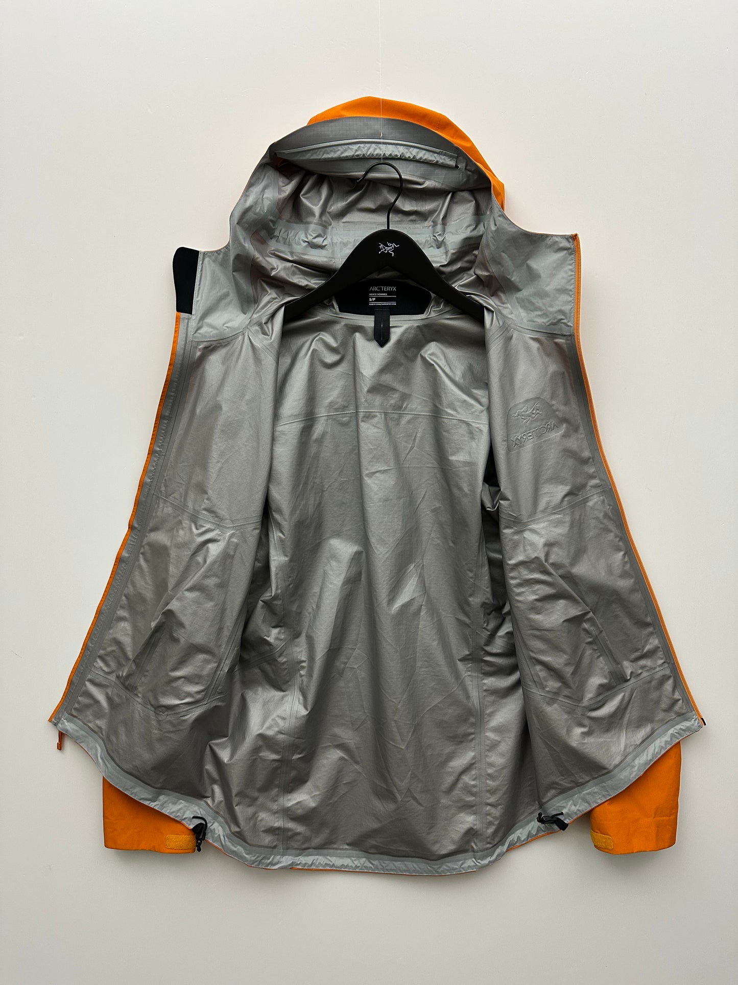 Arc’teryx Zeta SL Jacket Orange Men’s S Small Gore-Tex