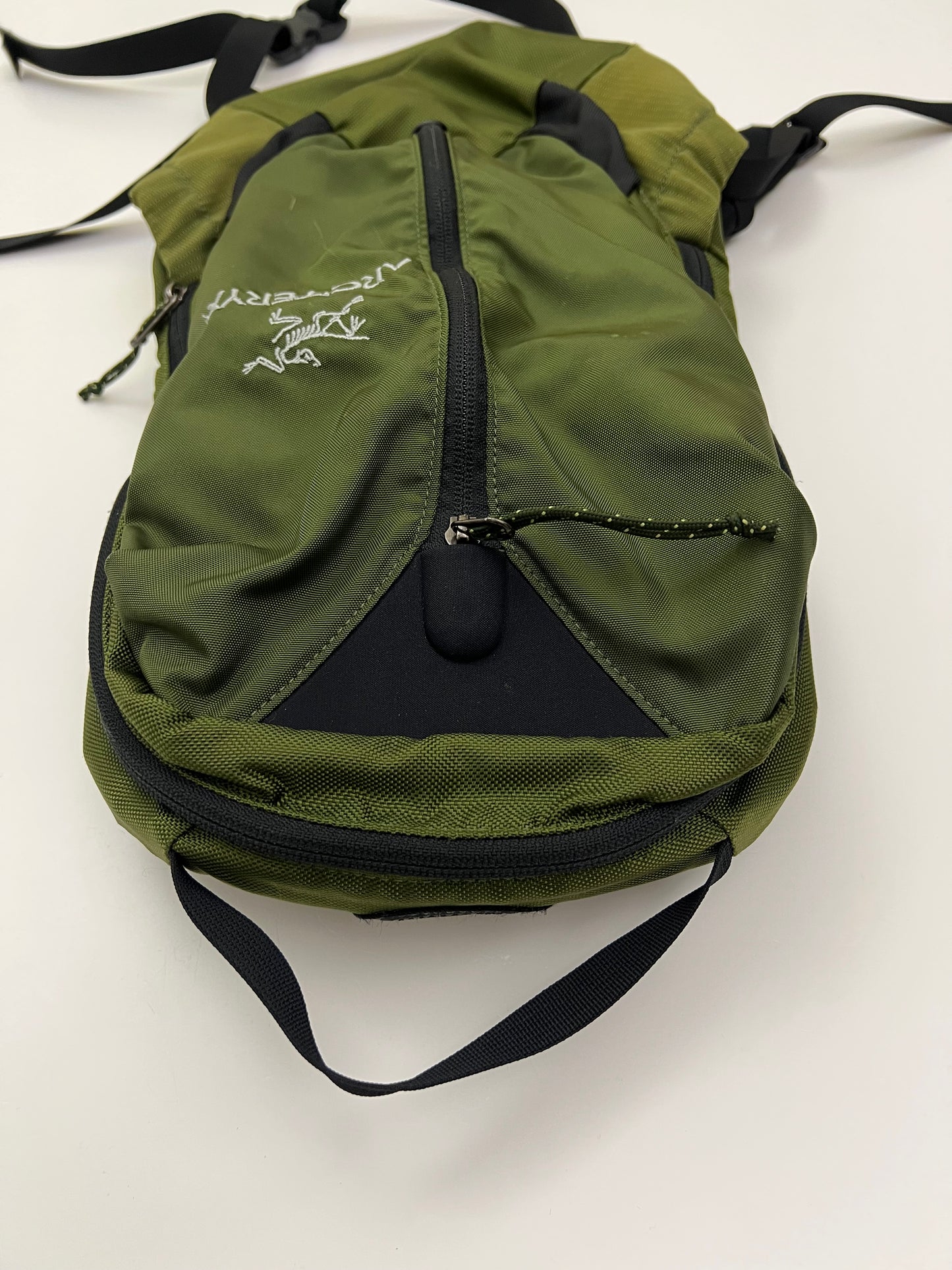 Arc’teryx Fly 13 Backpack Green / Black