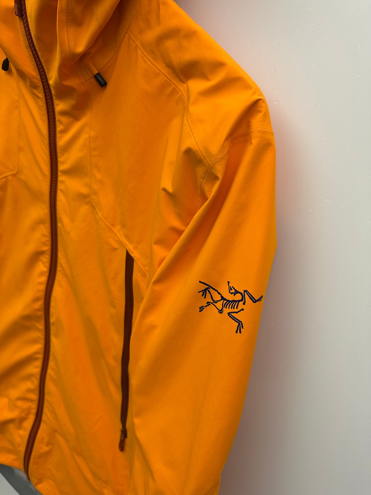 Arc’teryx Lithic Comp Jacket Orange Men's M Medium Gore-Tex RECCO