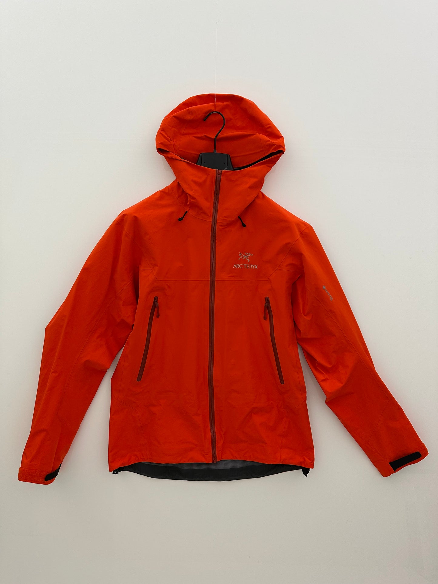 Arc’teryx Beta LT Jacket Orange Men’s M Medium Gore-Tex Pro Edition