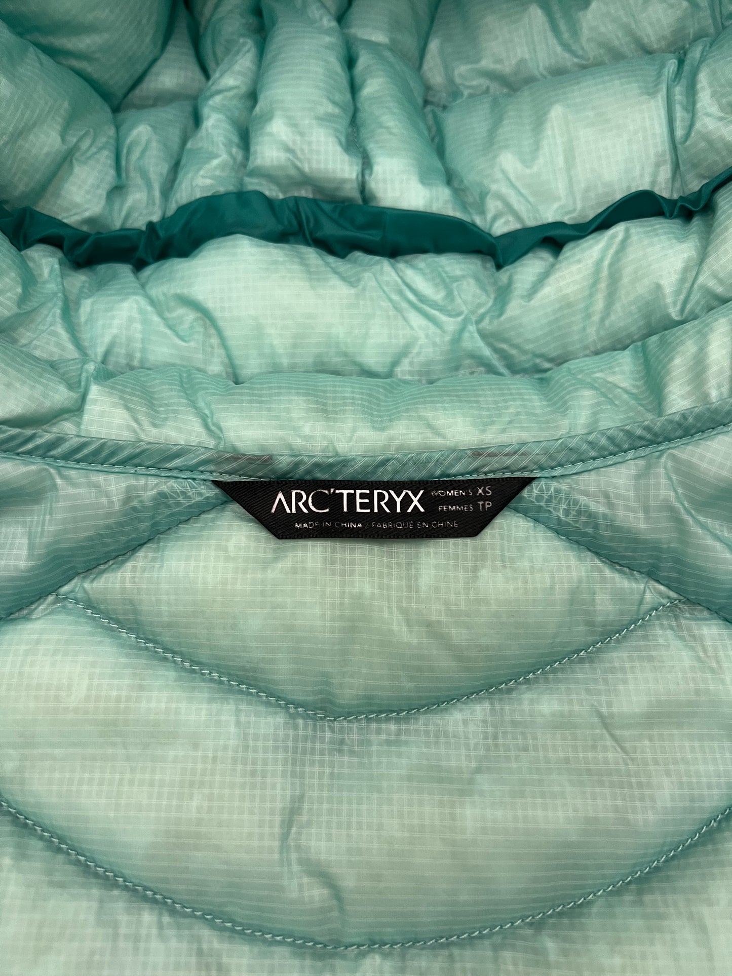 Arc'teryx Cerium LT Hoody Blue Women’s XS Extra Small