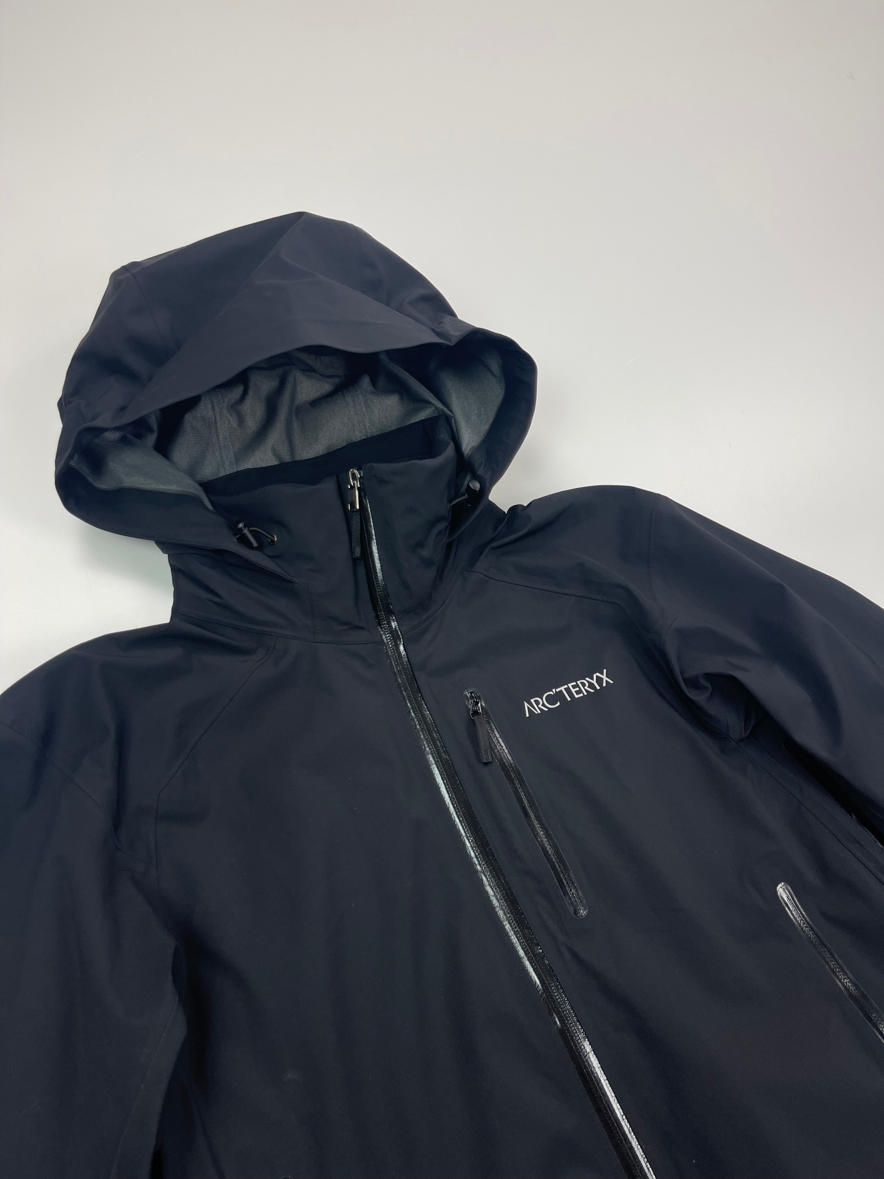 Arc teryx Cassiar Jacket Black Men s M Medium Gore Tex RECCO Chamonyx