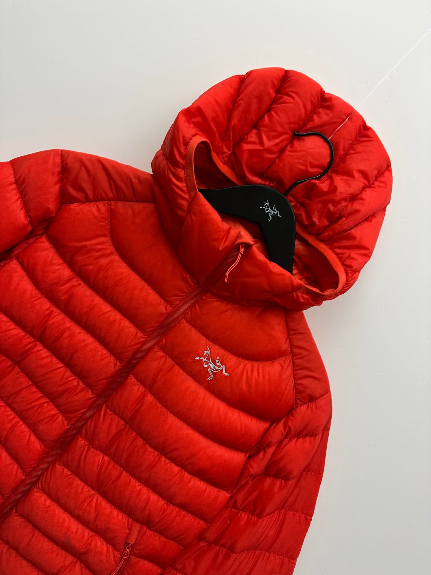 Arc'teryx Cerium LT Hoody Red Women's M Medium