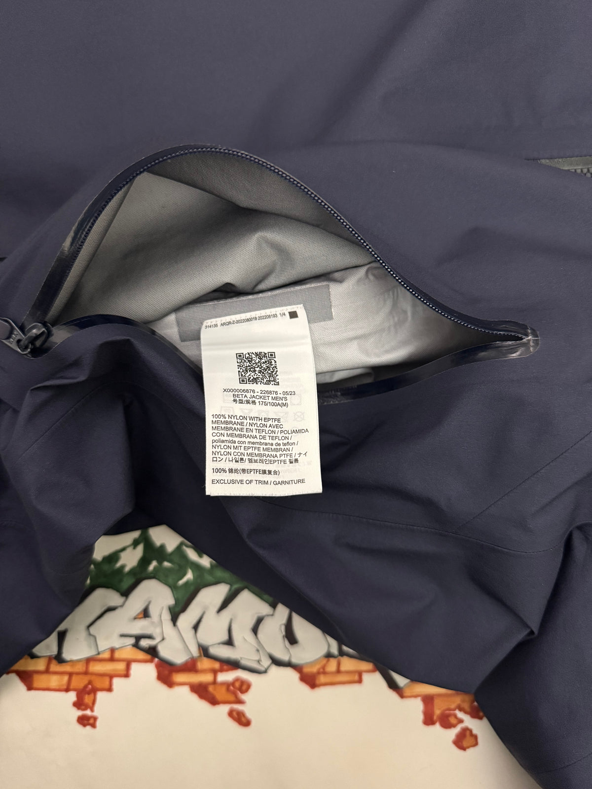 Arc’teryx Beta Jacket Black Sapphire Men's M Medium Gore-Tex