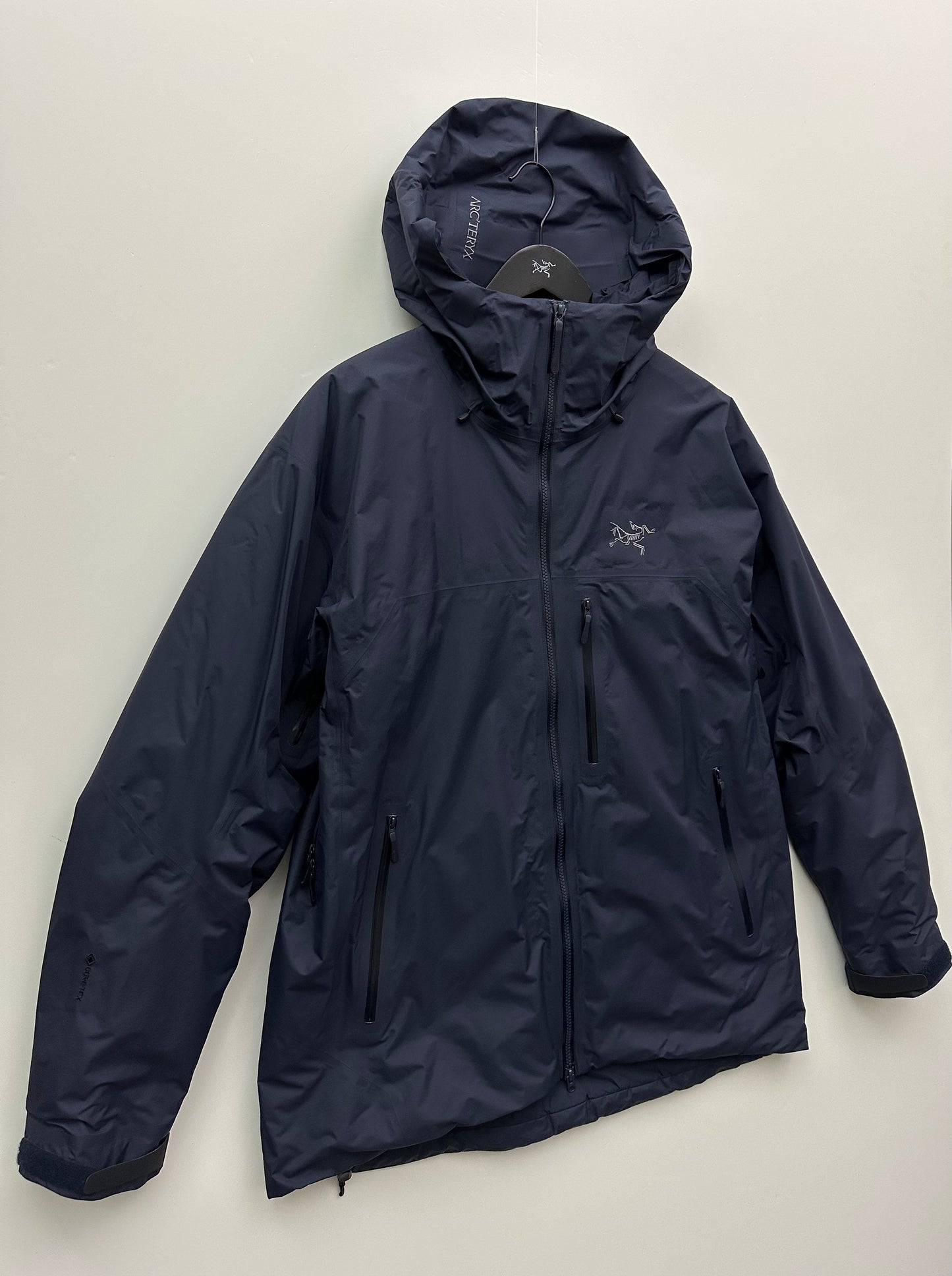 Arc’teryx Beta Insulated Jacket Black Sapphire Men's XL Gore-Tex RECCO