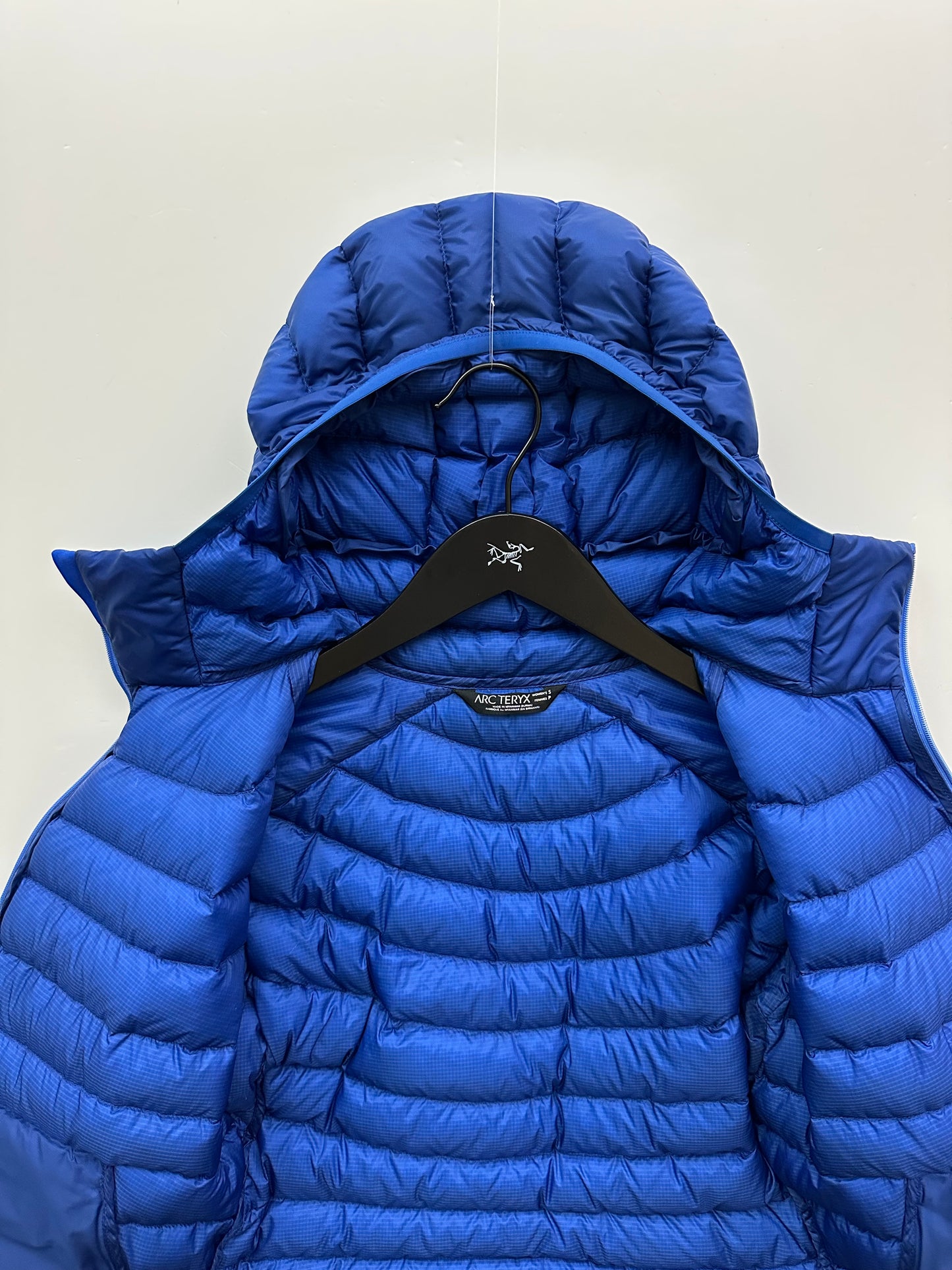 Arc'teryx Cerium LT Hoody Blue Women’s S Small