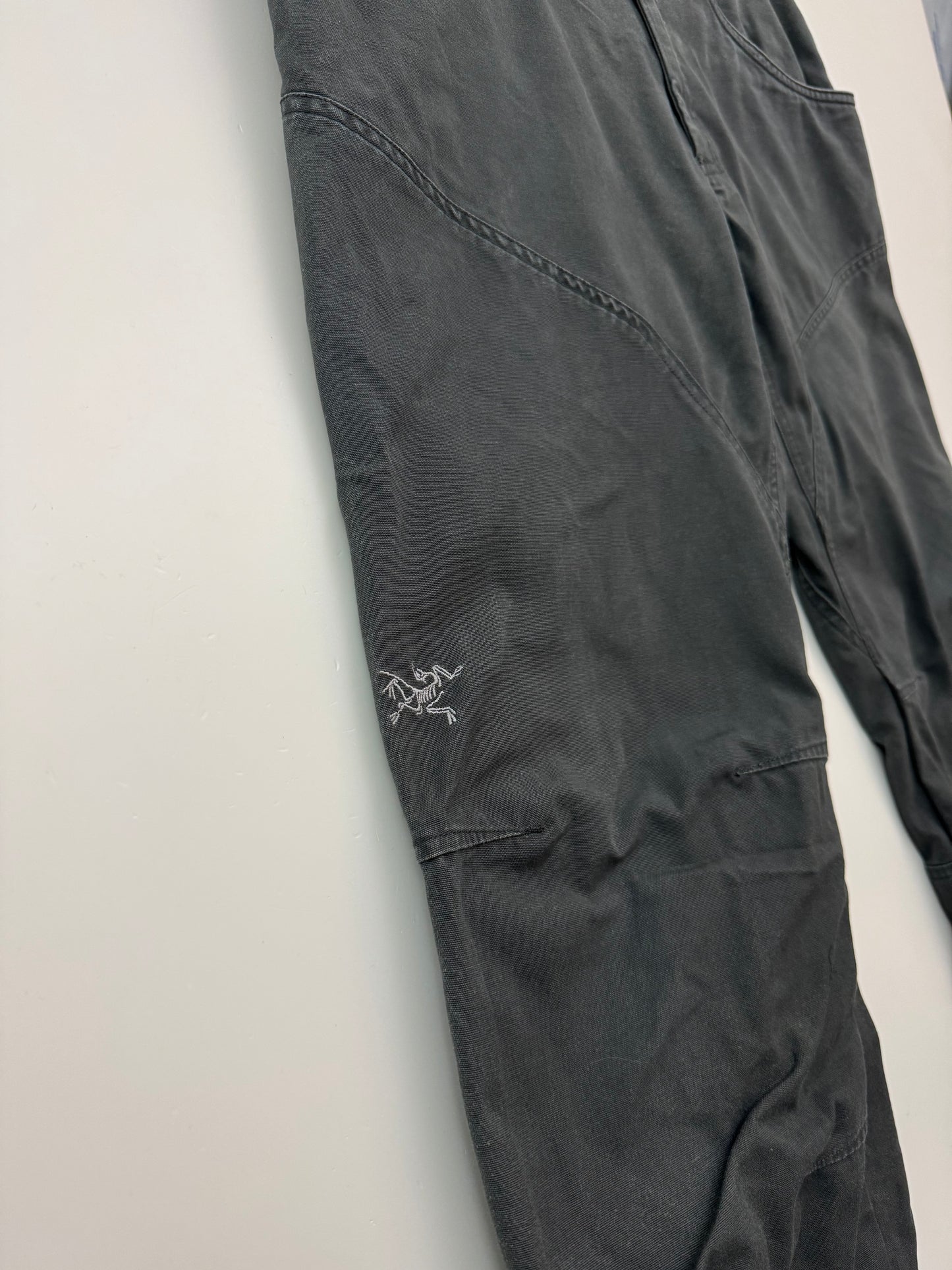 Arc'teryx Spotter Pant Men's 34 Grey
