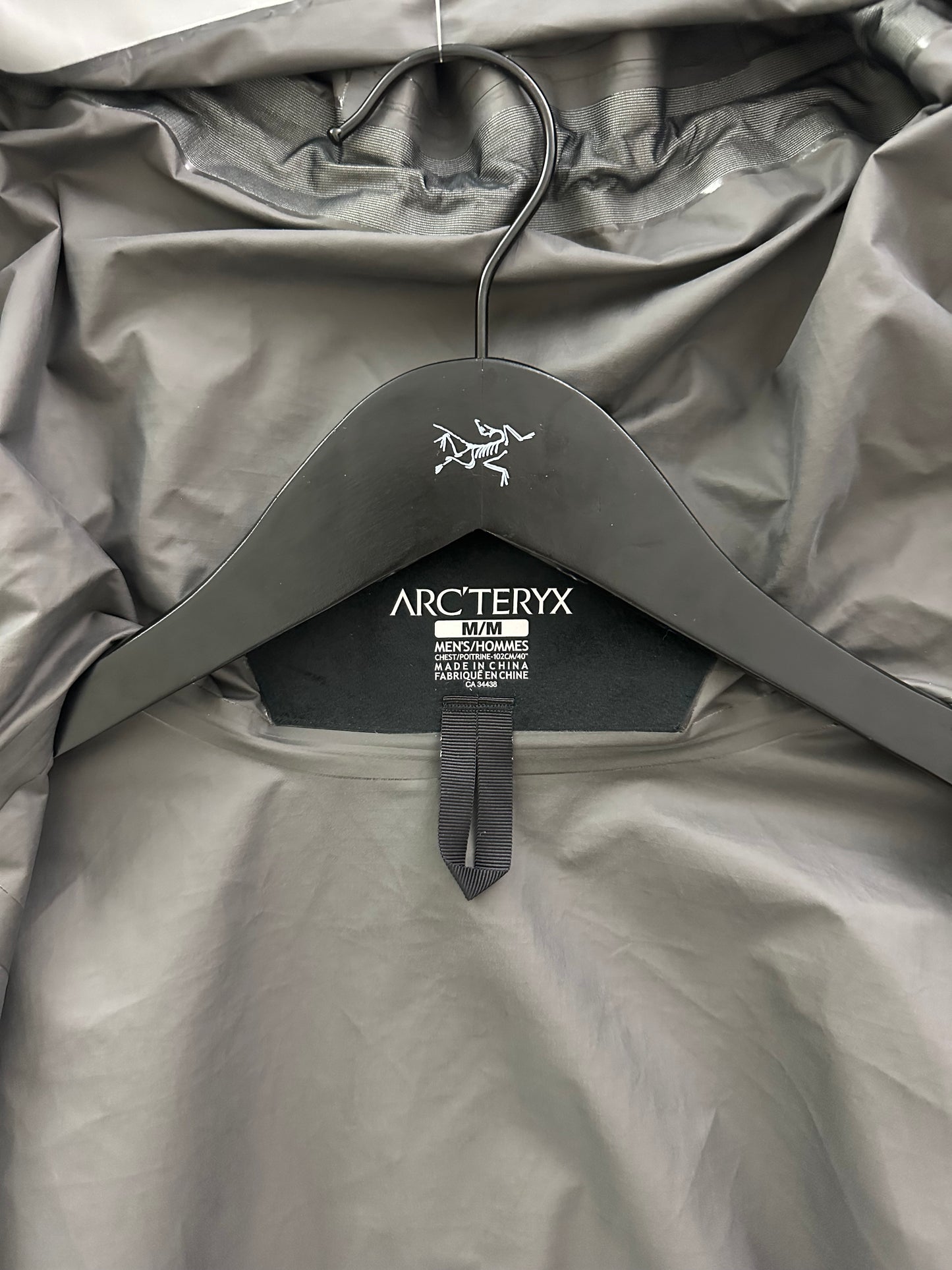 Arc’teryx Alpha SL Jacket Grey Men’s M Medium Gore-Tex