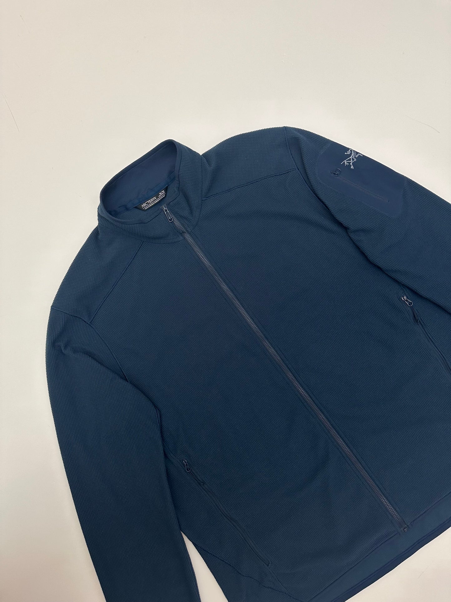 Arc’teryx Delta LT Jacket Nocturne Blue Men’s XL Extra Large