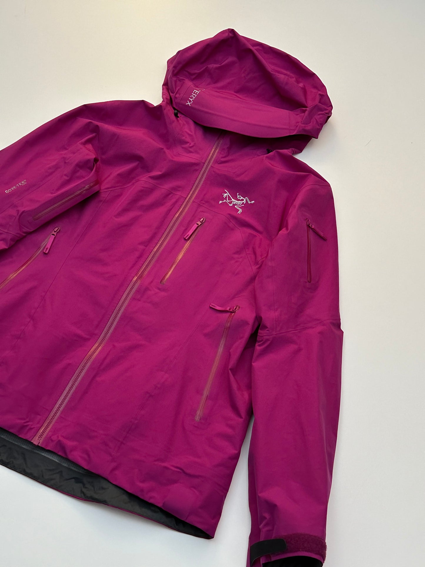 Arc’teryx Shashka Jacket Pink Women’s L Large Gore-Tex Pro RECCO