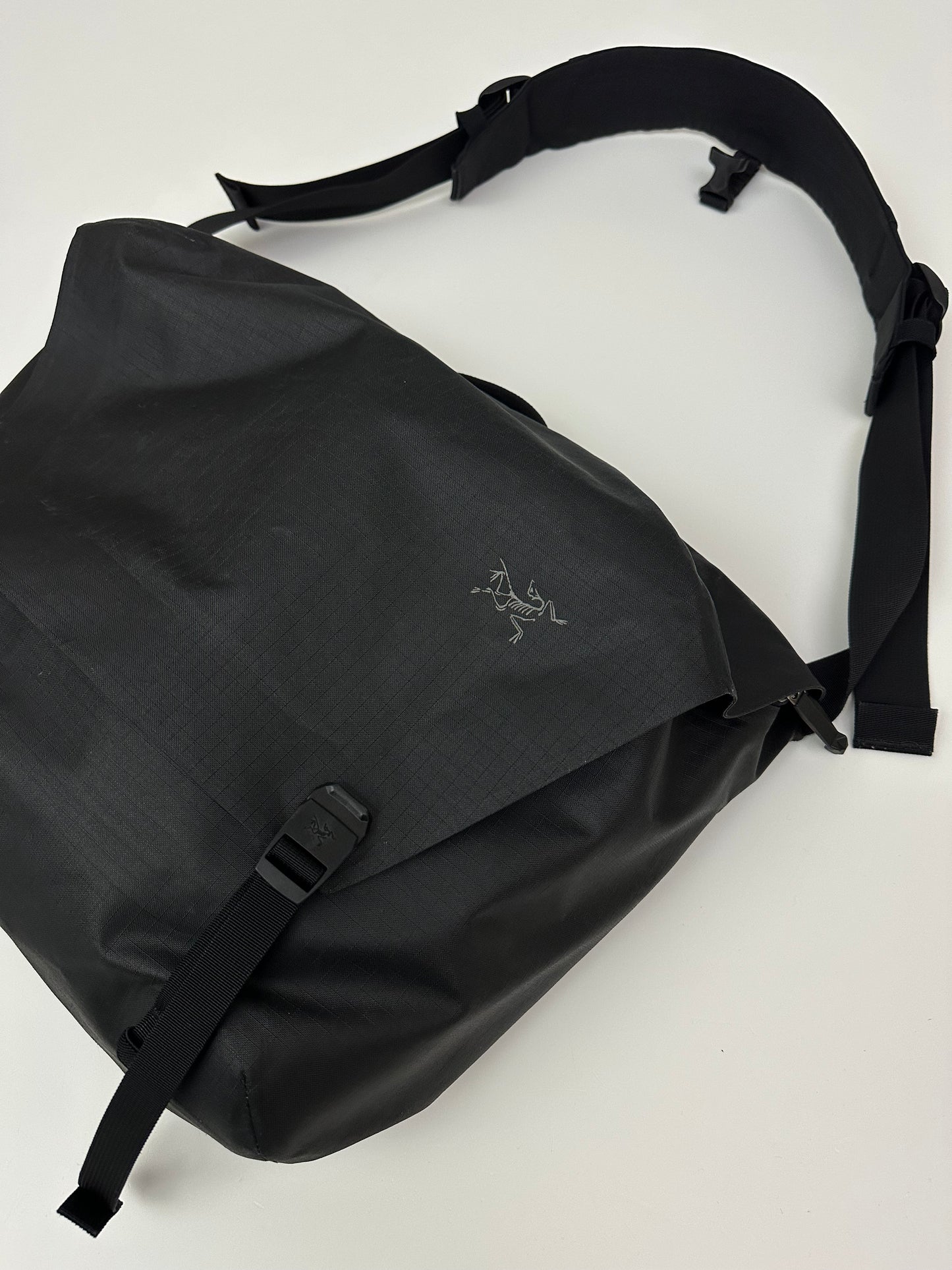 Arc’teryx Granville Courier 16 Bag Black