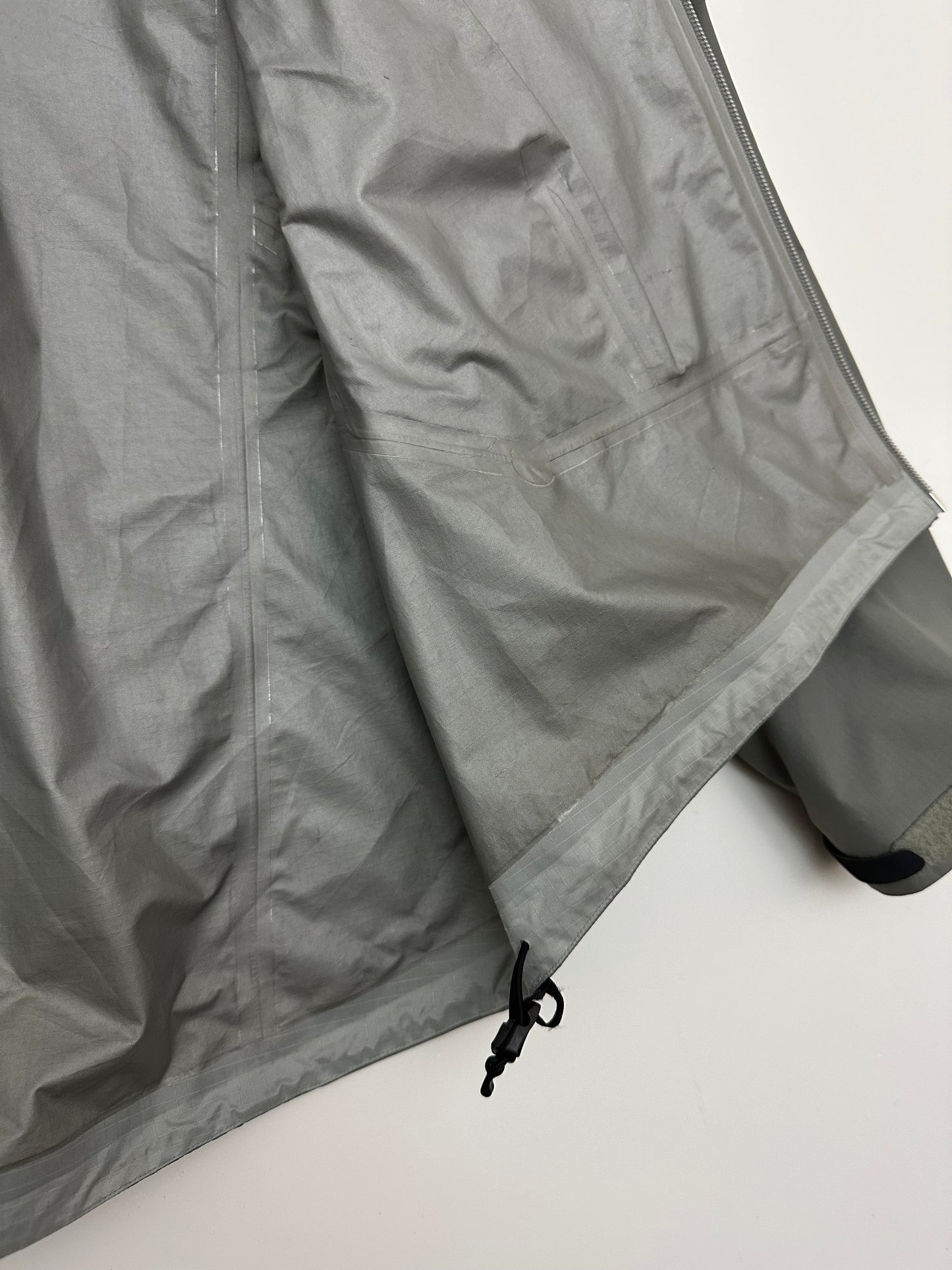 Arc’teryx Zeta SL Jacket Cryptochrome Grey Men’s XL Extra Large Gore-Tex