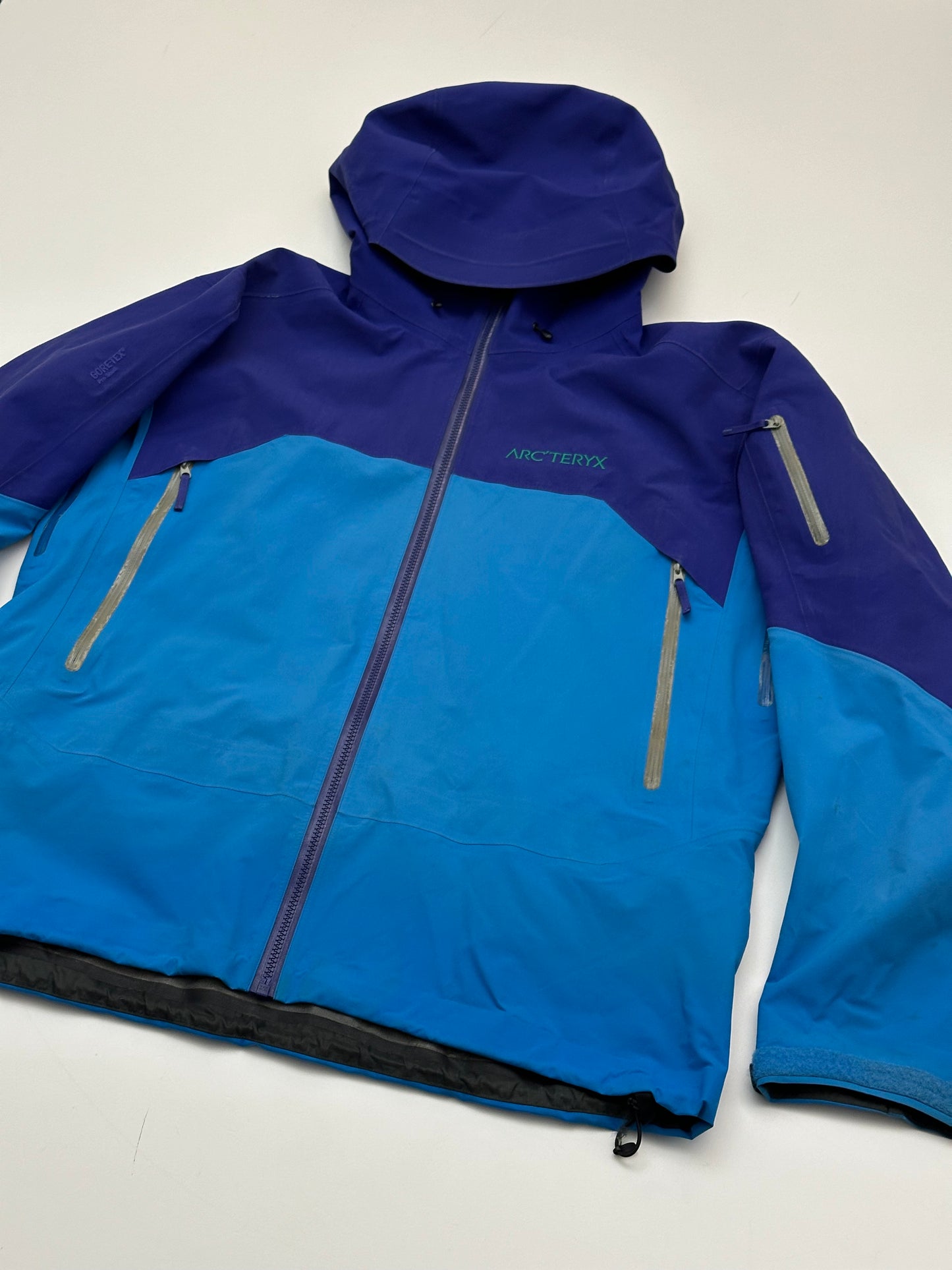 Arc’teryx Rush Jacket Supernova Blue Men's L Large Gore-Tex Pro RECCO