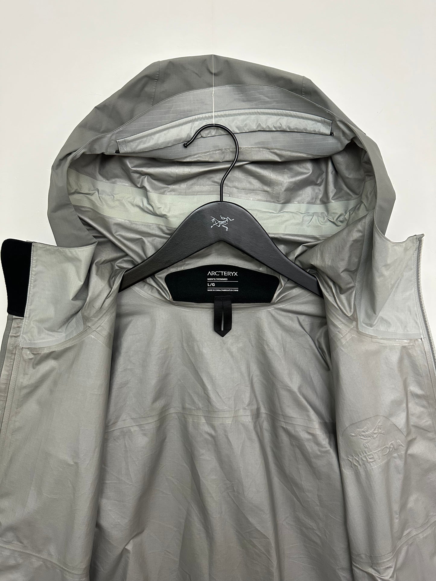 Arc’teryx Zeta SL Jacket Cryptochrome Grey Men’s XL Extra Large Gore-Tex