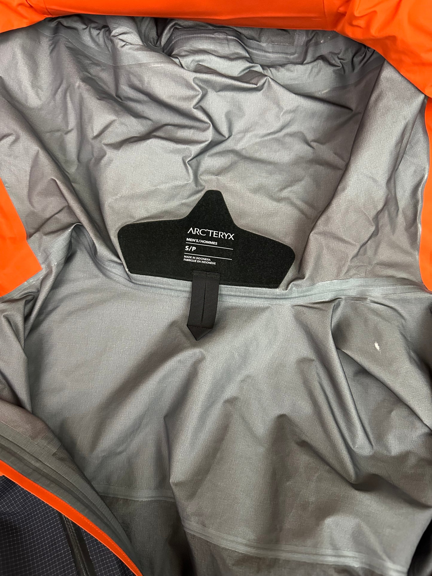 Arc’teryx Alpha Jacket Phenom / Black Sapphire Men’s S Small Gore-Tex Pro RECCO
