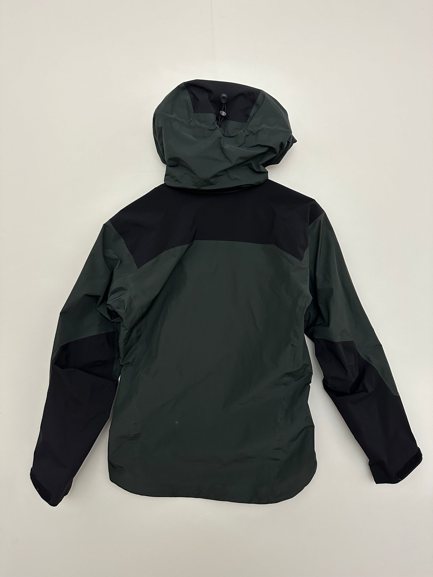 Arc’teryx Alpha AR Jacket Graphite Grey Men’s S Small Gore-Tex Pro