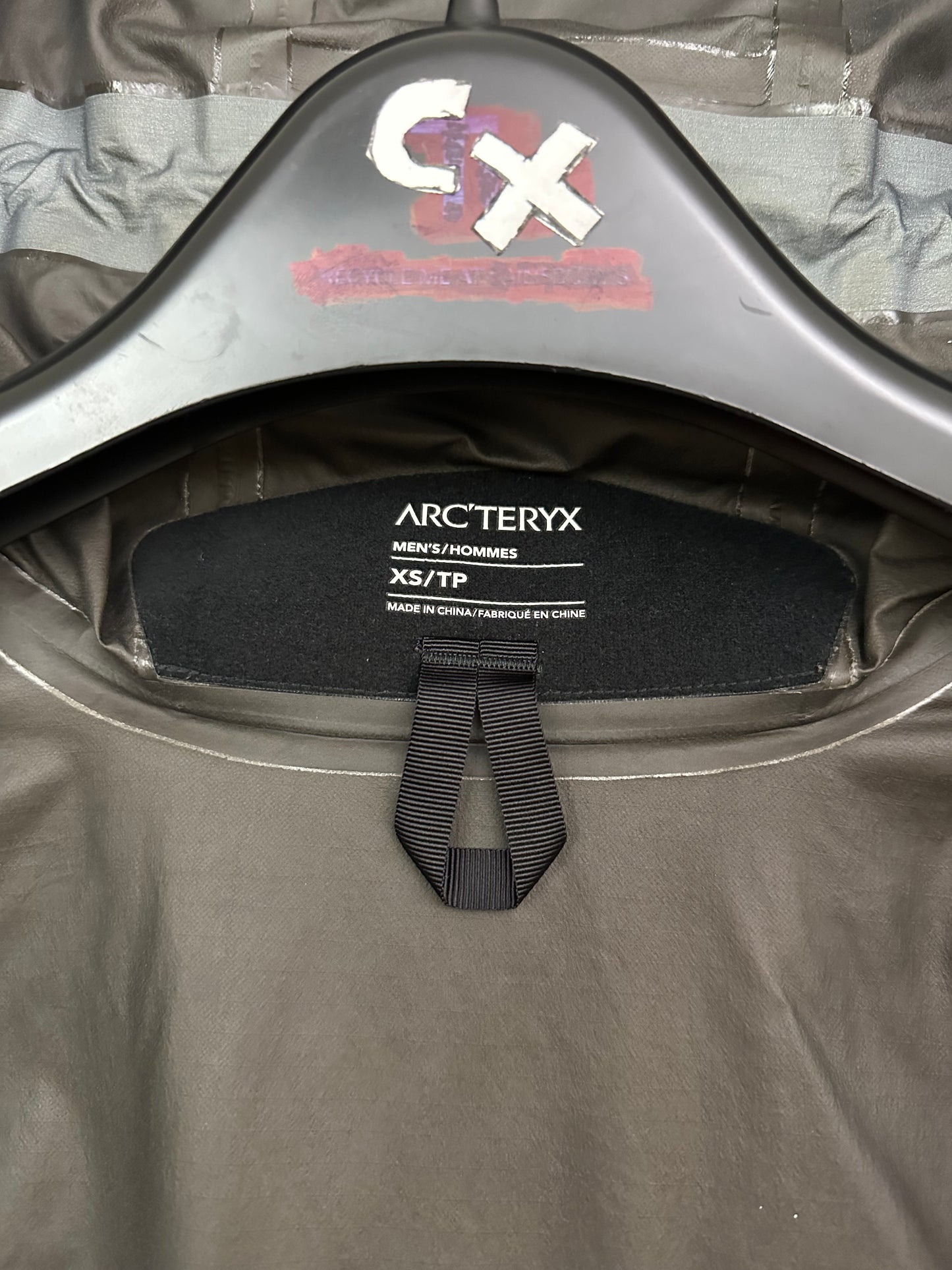 Arc’teryx Zeta SL Jacket Phantasm Men’s XS Extra Small Gore-Tex