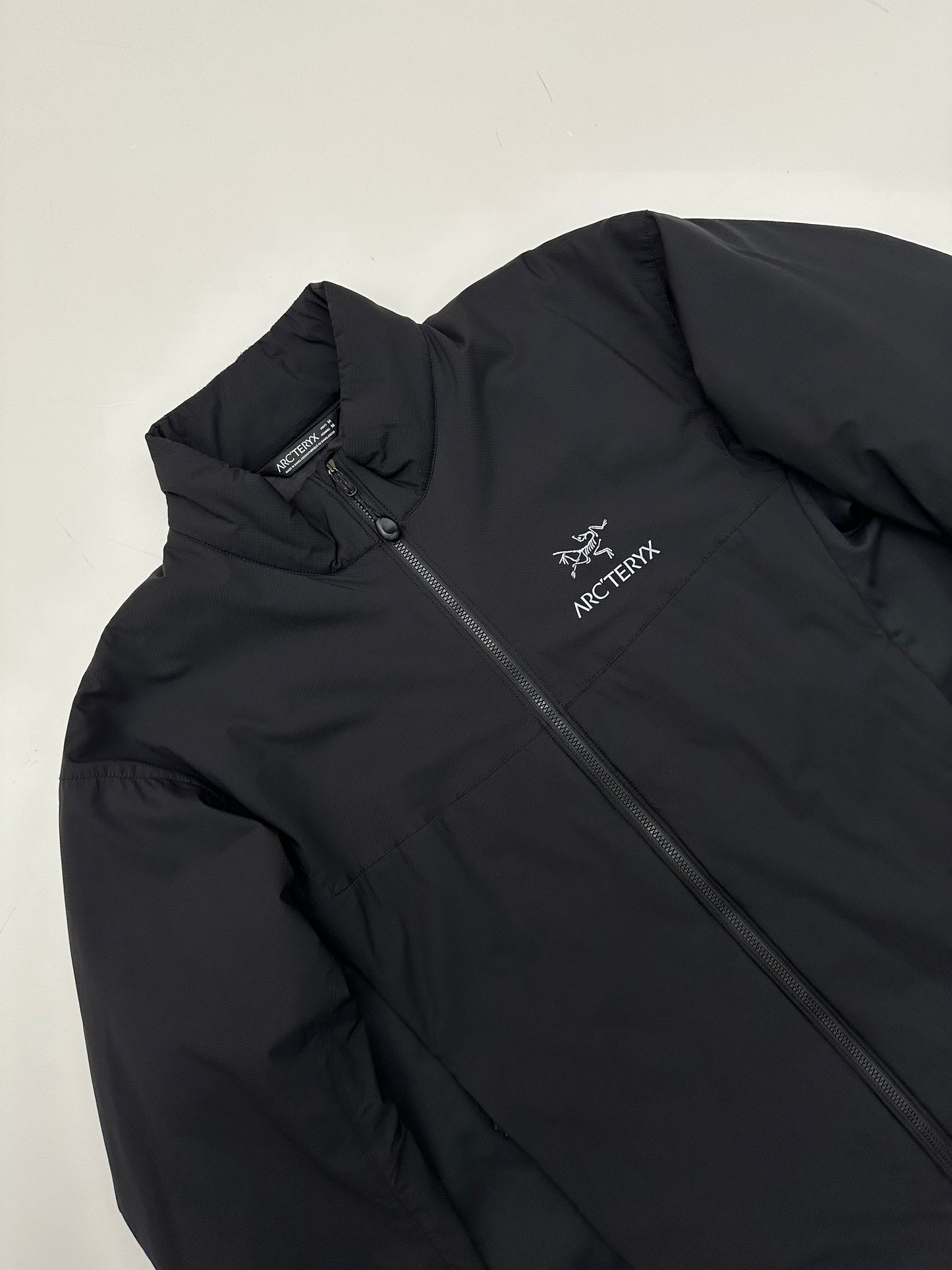 Arc’teryx Atom LT Jacket Black Men’s M Medium