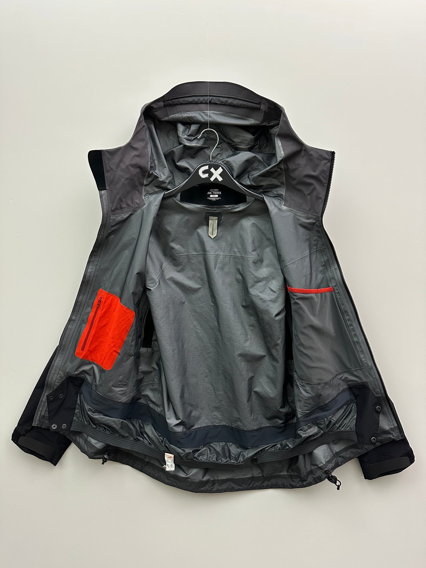 Arc’teryx Rush Jacket Black Storm Grey Men's S Small Gore-Tex Pro RECCO