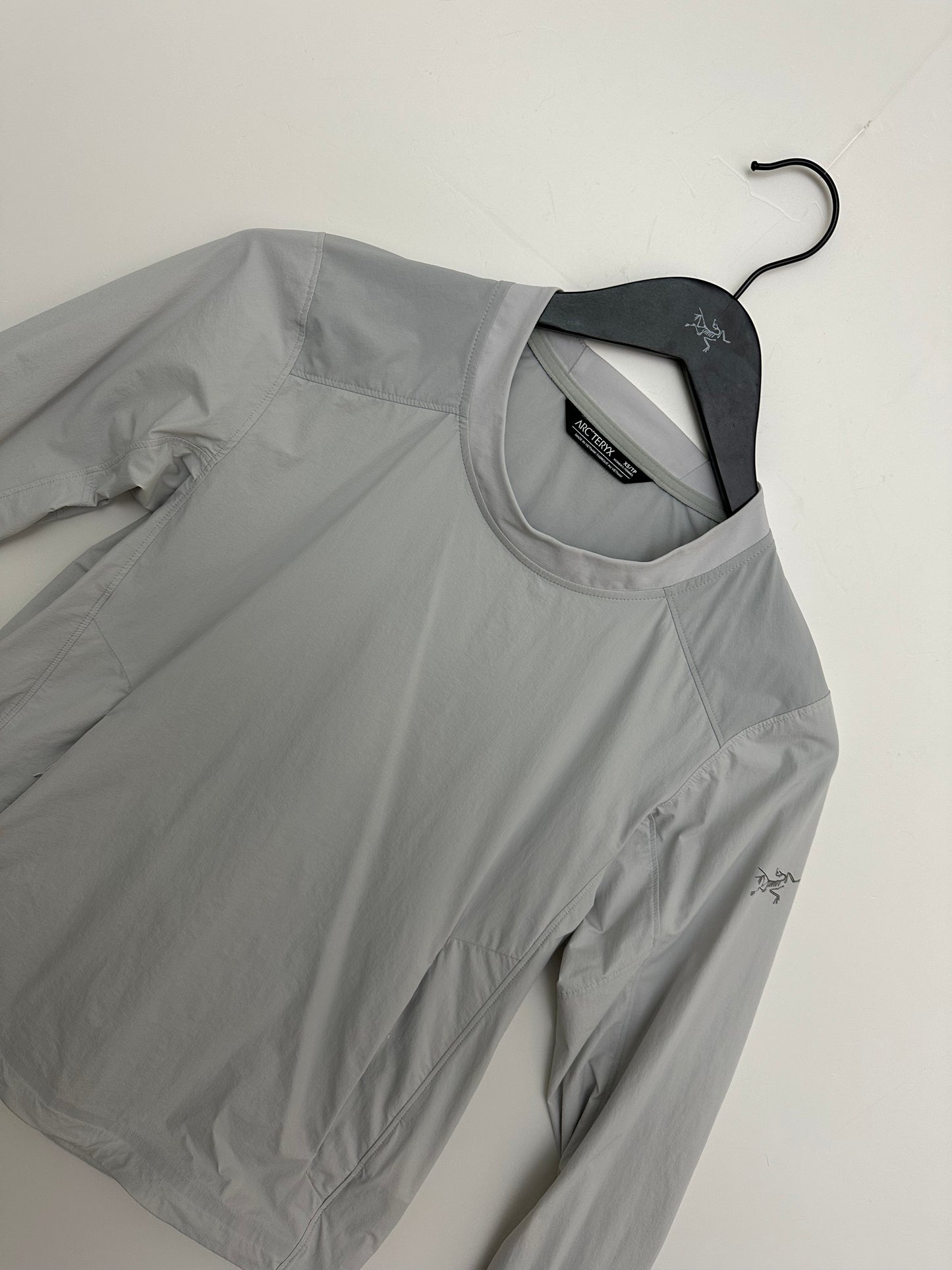 Arc’teryx Gamma Lightweight Crew Atmos Solitude Women’s XS Extra Small