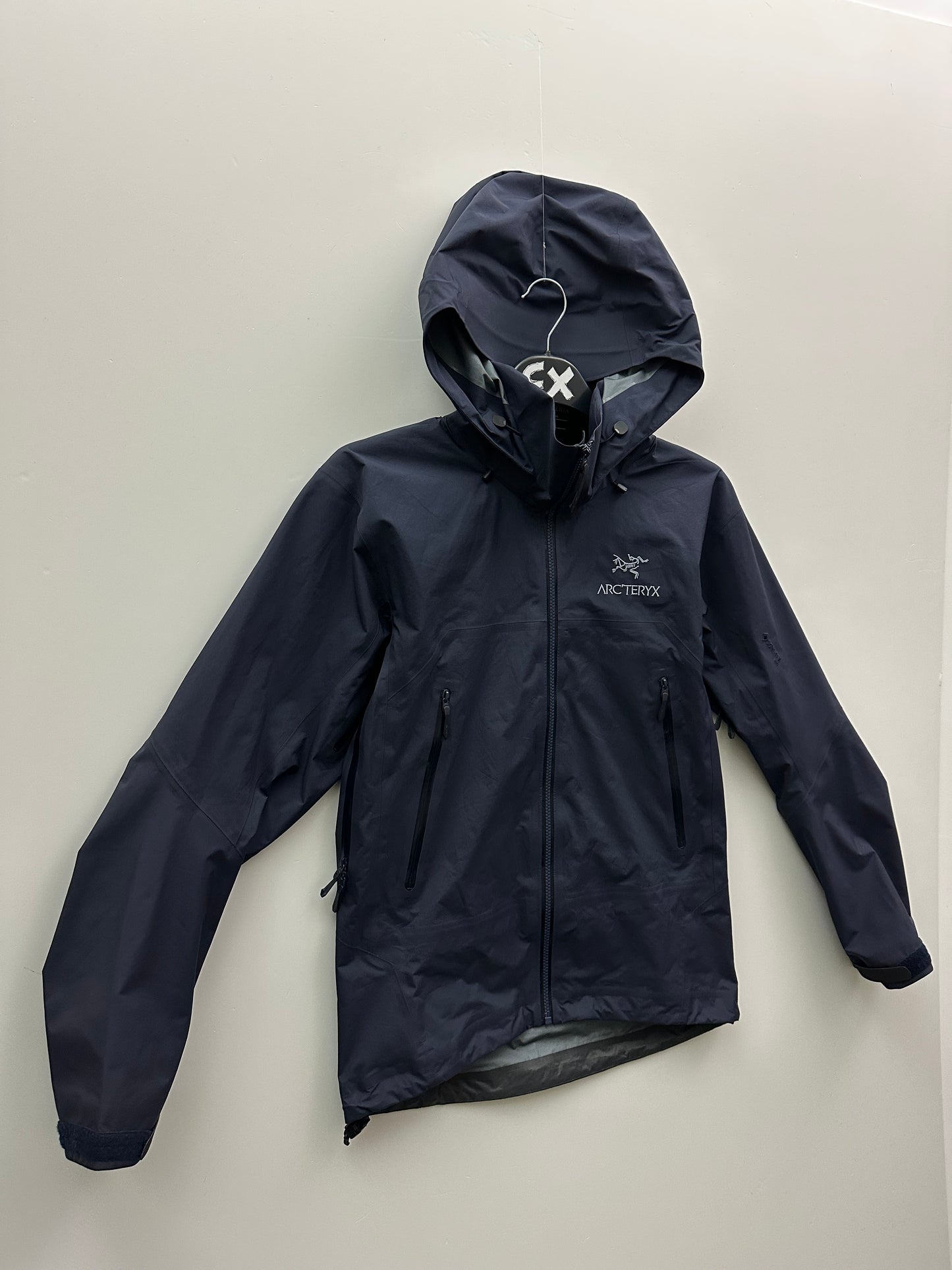 Arc’teryx Beta AR Jacket Black Sapphire Men's XS Gore-Tex Pro RECCO