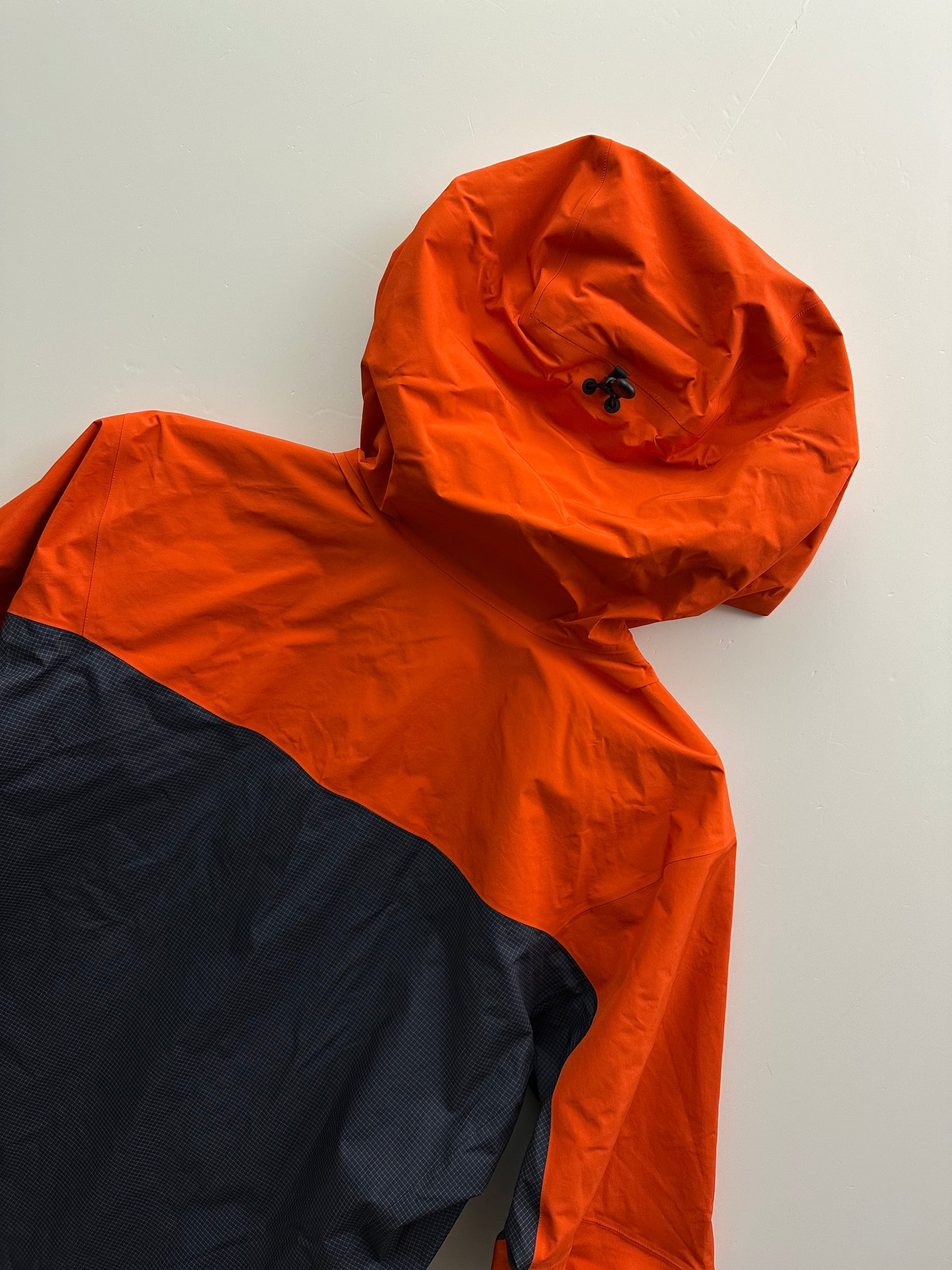 Arc’teryx Alpha Jacket Phenom / Black Sapphire Men’s S Small Gore-Tex Pro RECCO
