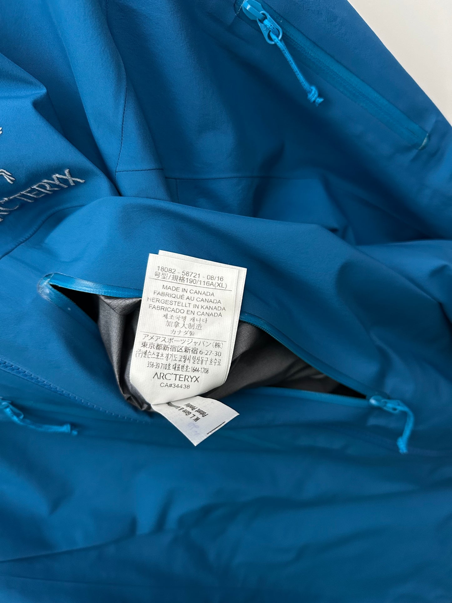 Arc’teryx Alpha SV Jacket Blue Men’s XL Extra Large Gore-Tex Pro
