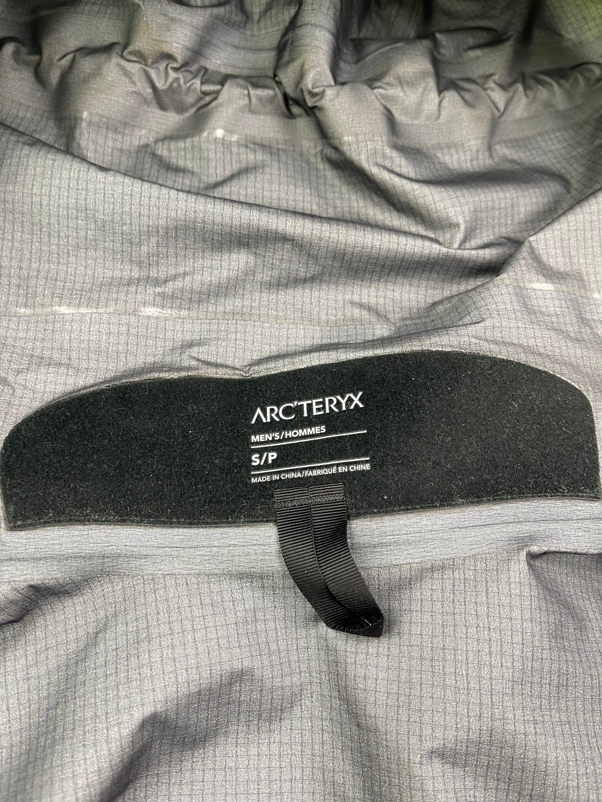 Arc'teryx UK - Beta LT Jacket A prefect waterproof and breathable Jacket  for summer vocations! ☀️🌧 I packed the Beta LT jacket to my trip in  Latvia, the waterproof feature saved me
