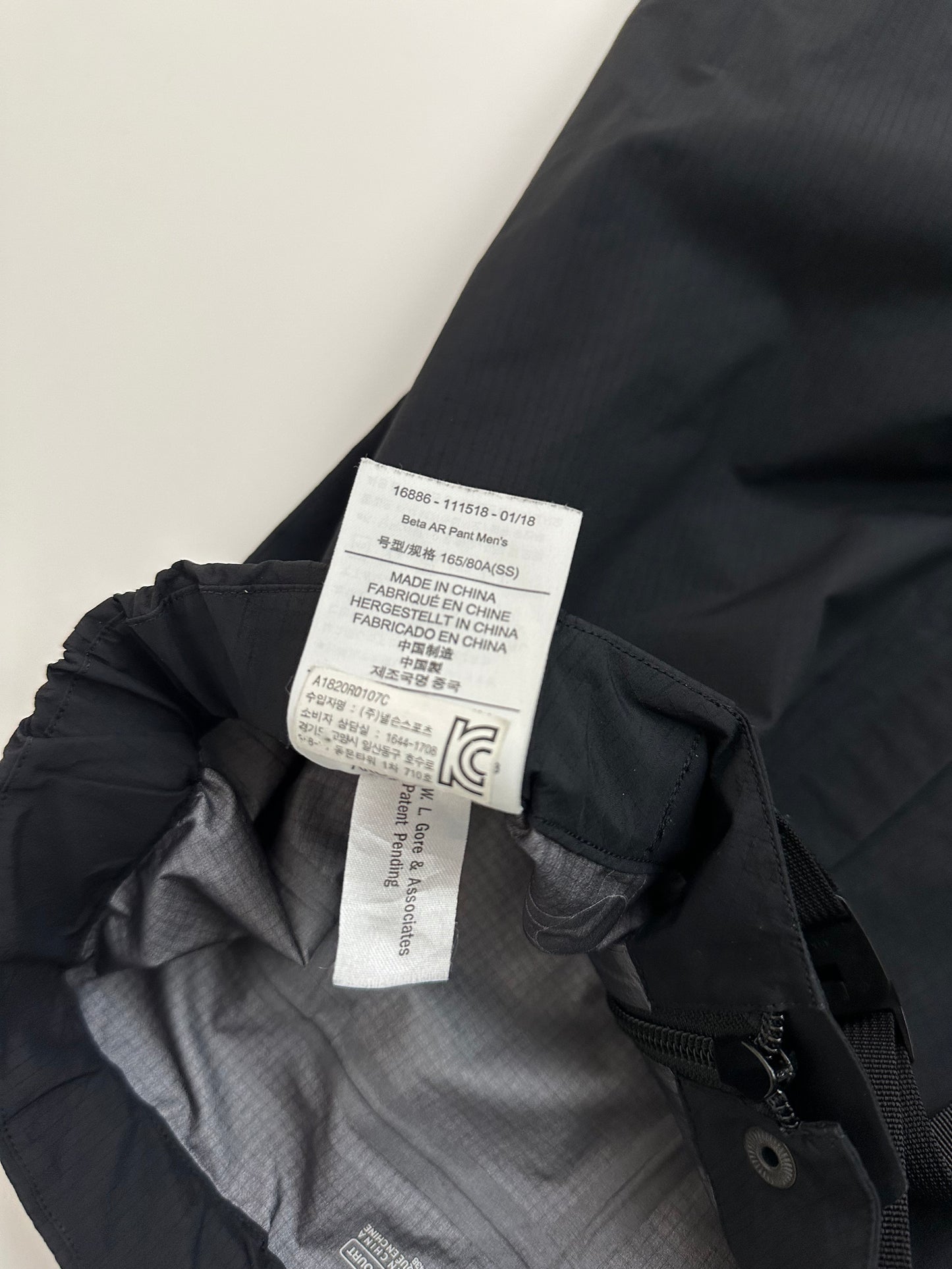 Arc'teryx Beta AR Pant Men’s SS Small Black Gore-Tex Pro