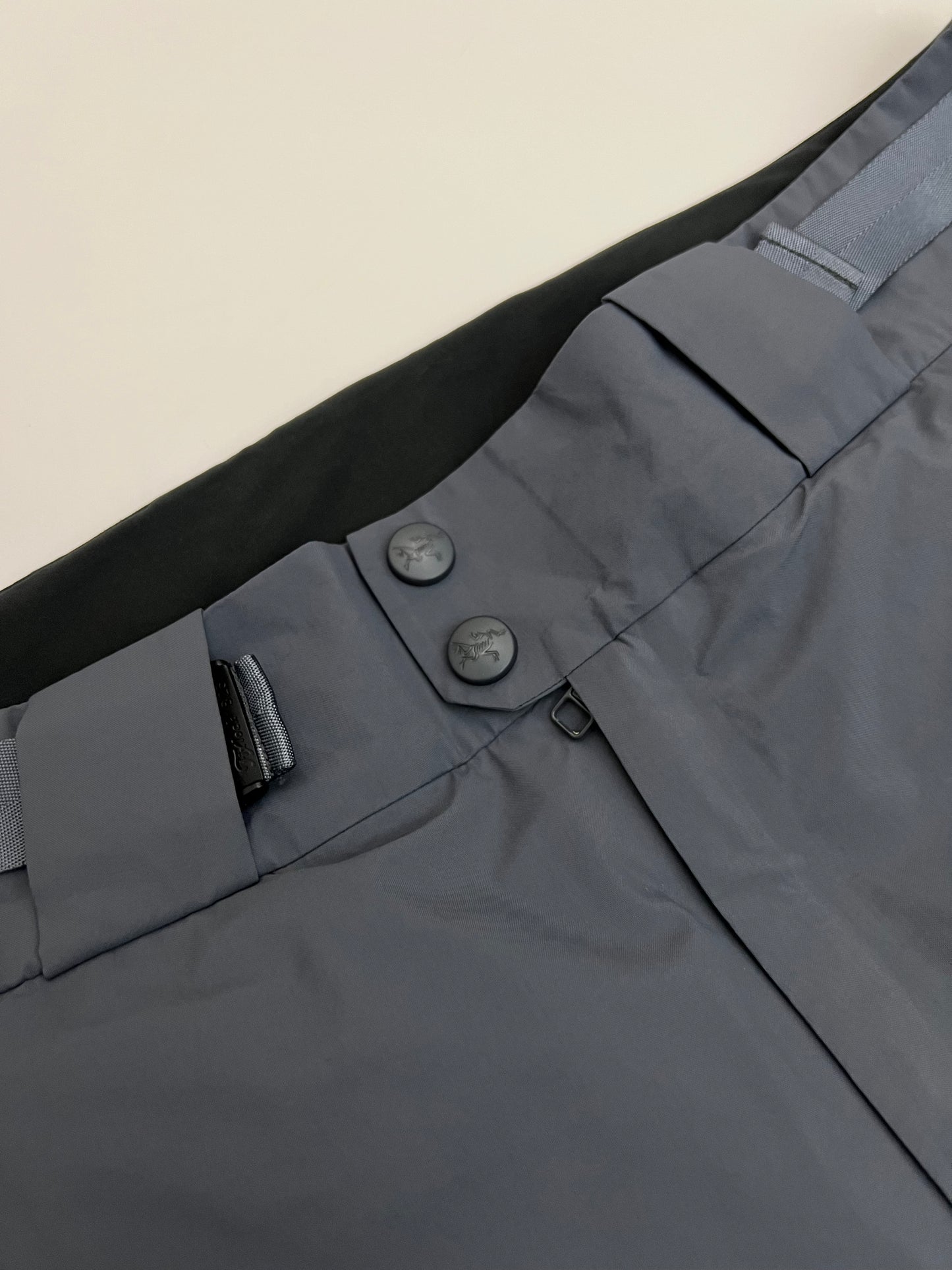 Arc’teryx Mako Pant Tungsten Grey Men's L Large Gore-Tex Pro RECCO