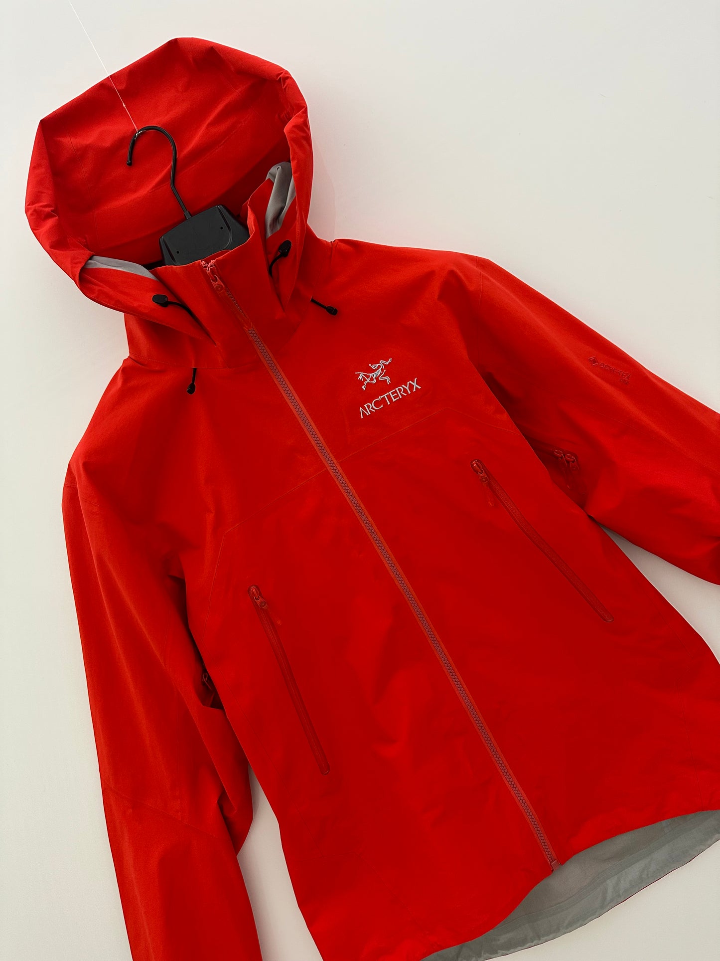 Arc’teryx Beta AR Jacket Red Men’s S Small Gore-Tex Pro RECCO