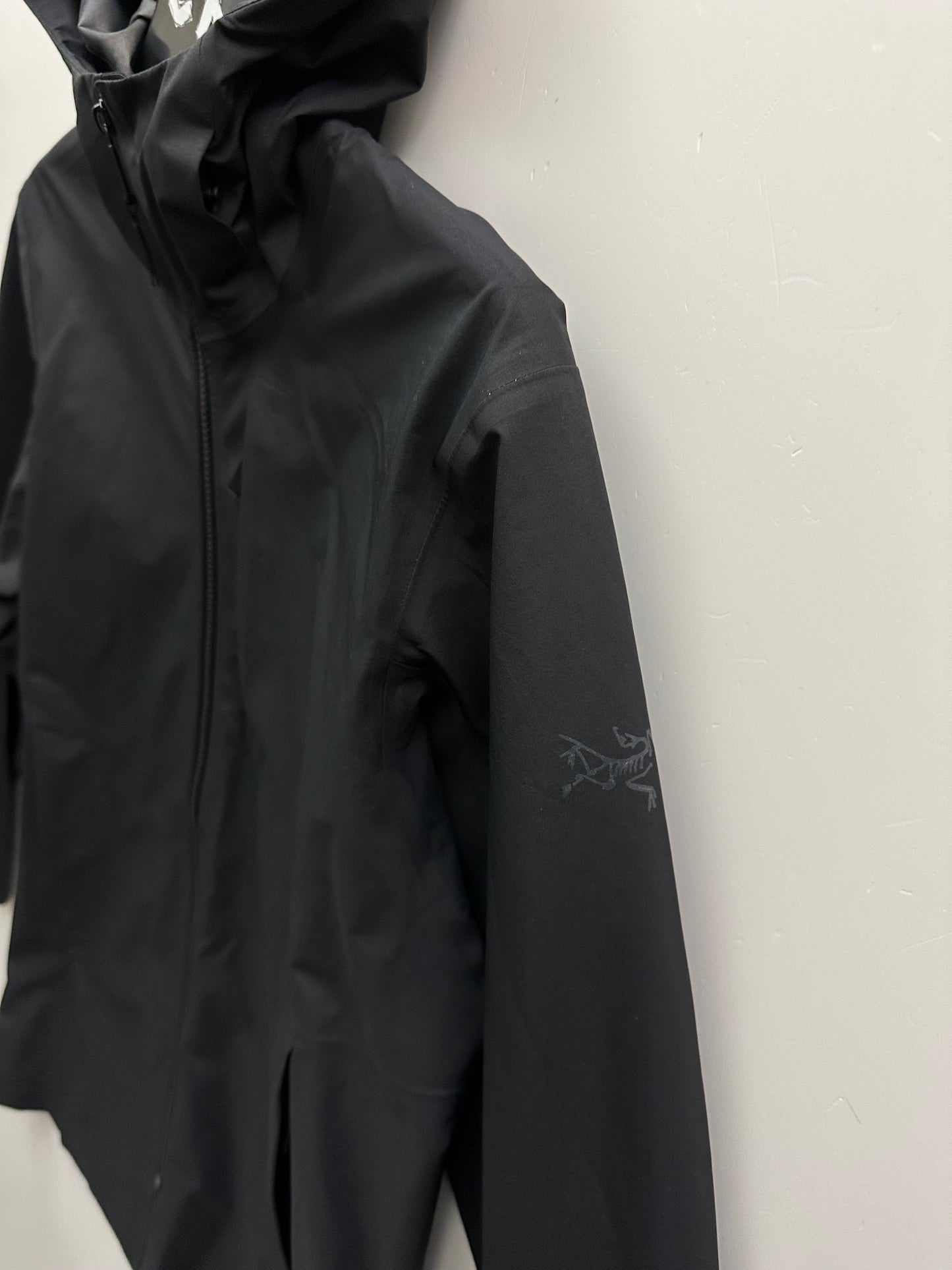 Arc’teryx Sawyer Coat Black Men’s S Small Gore-Tex