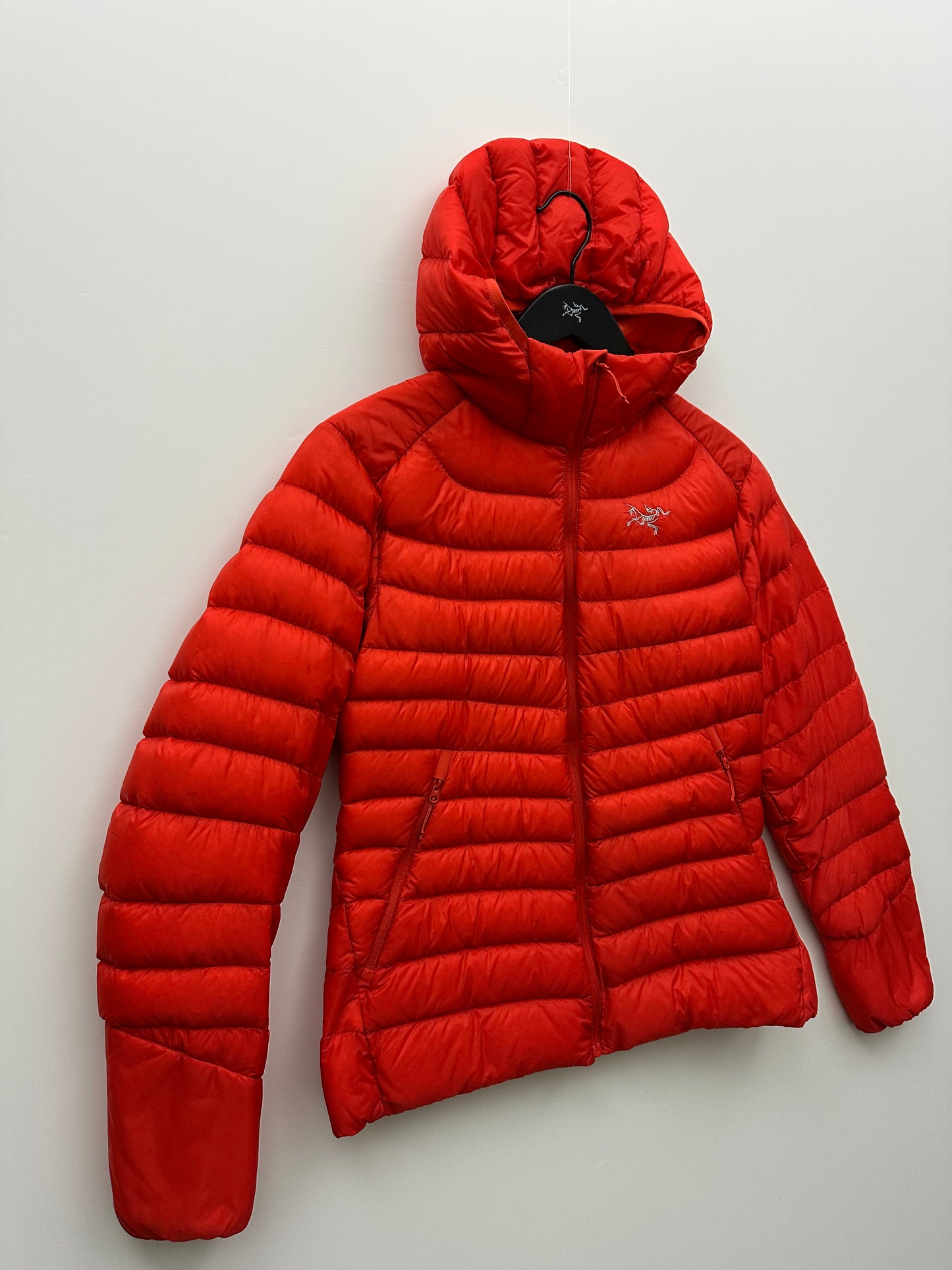 Arc'teryx Cerium LT Hoody Red Women's M Medium