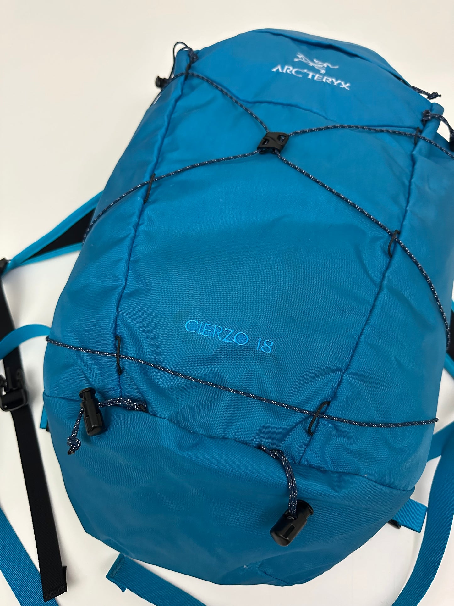 Arc’teryx Ceirzo 18 Backpack Blue