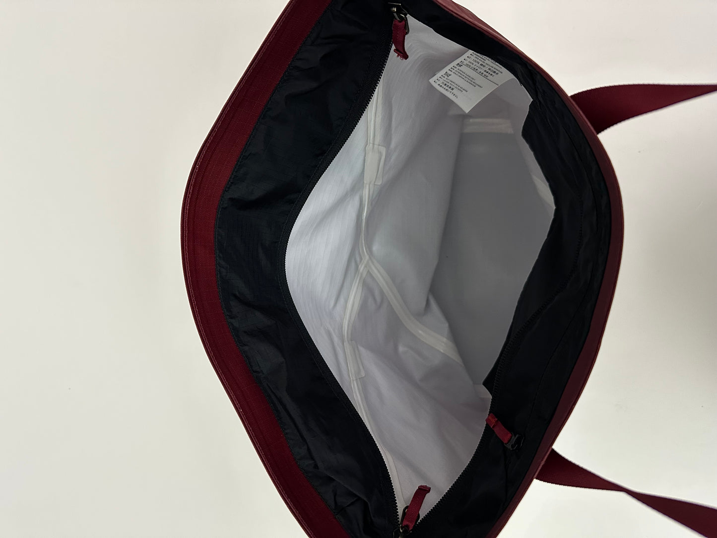 Arc’teryx Blanca 19 Tote Bag Red