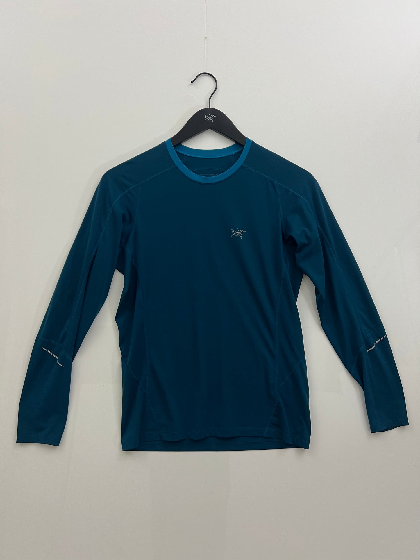 Arc’teryx Motus LS Crew Neck Blue Men’s S Small