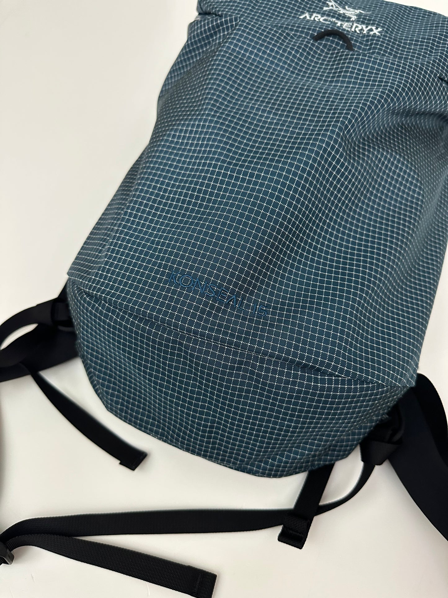 Arc’teryx Konseal 15 Backpack Blue
