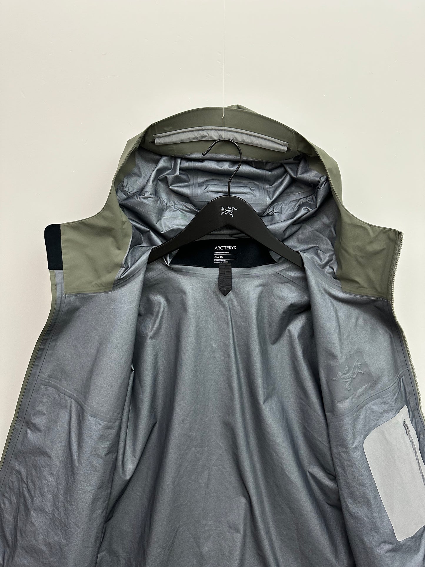 Arc’teryx Beta Jacket Forage Green Men’s XL Extra Large Gore-Tex RECCO