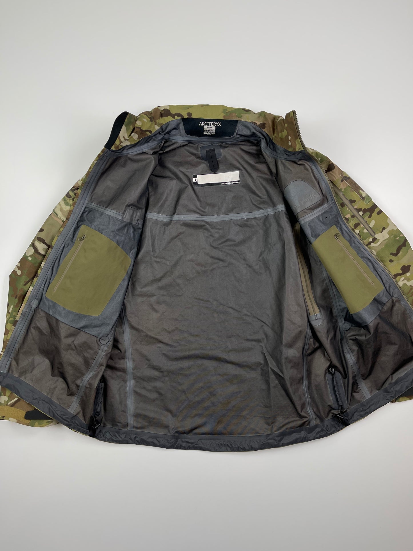 Arc’teryx LEAF Alpha Jacket Gen 1 Men's M Medium Multicam Gore-Tex