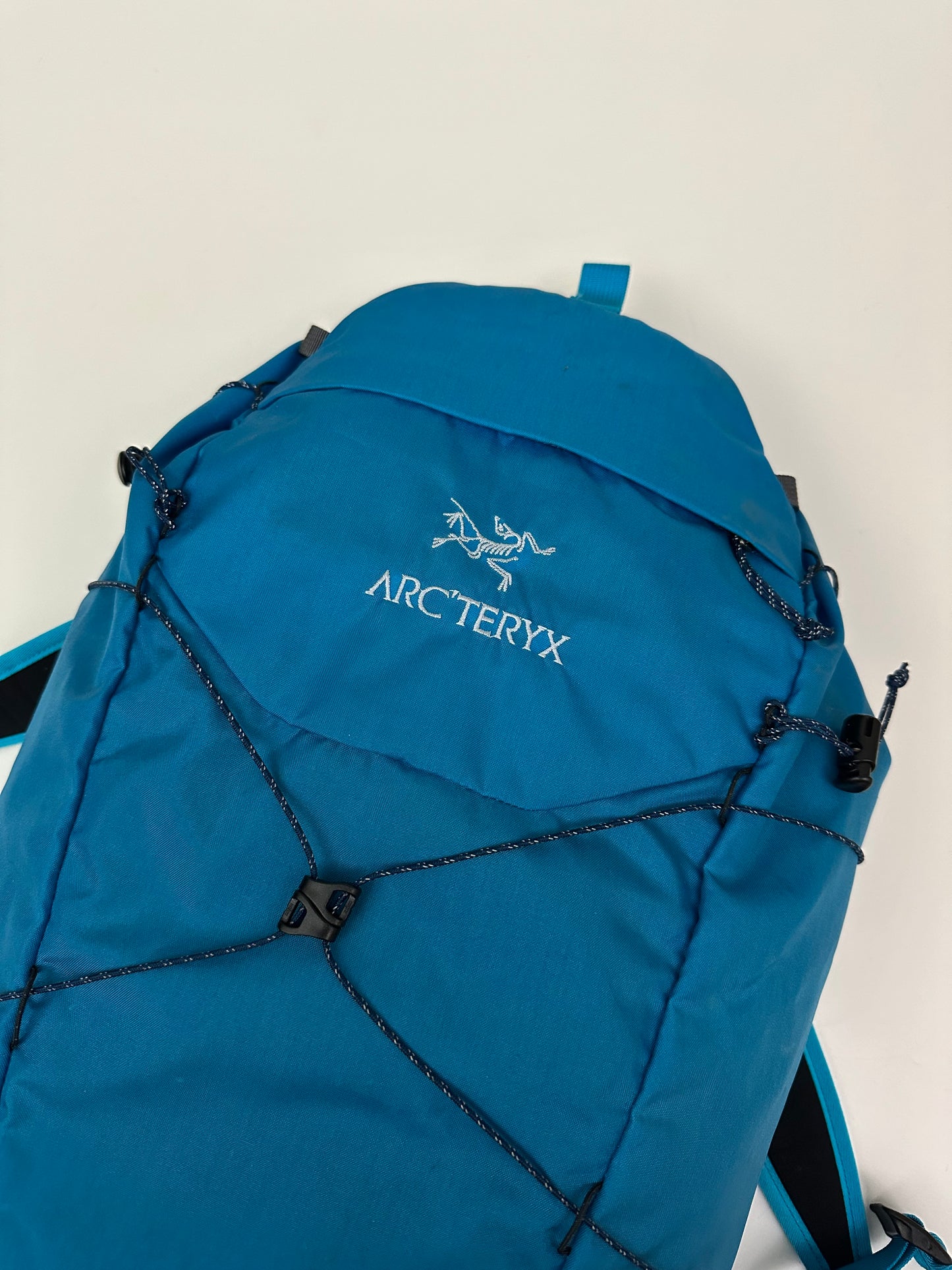 Arc’teryx Ceirzo 18 Backpack Blue