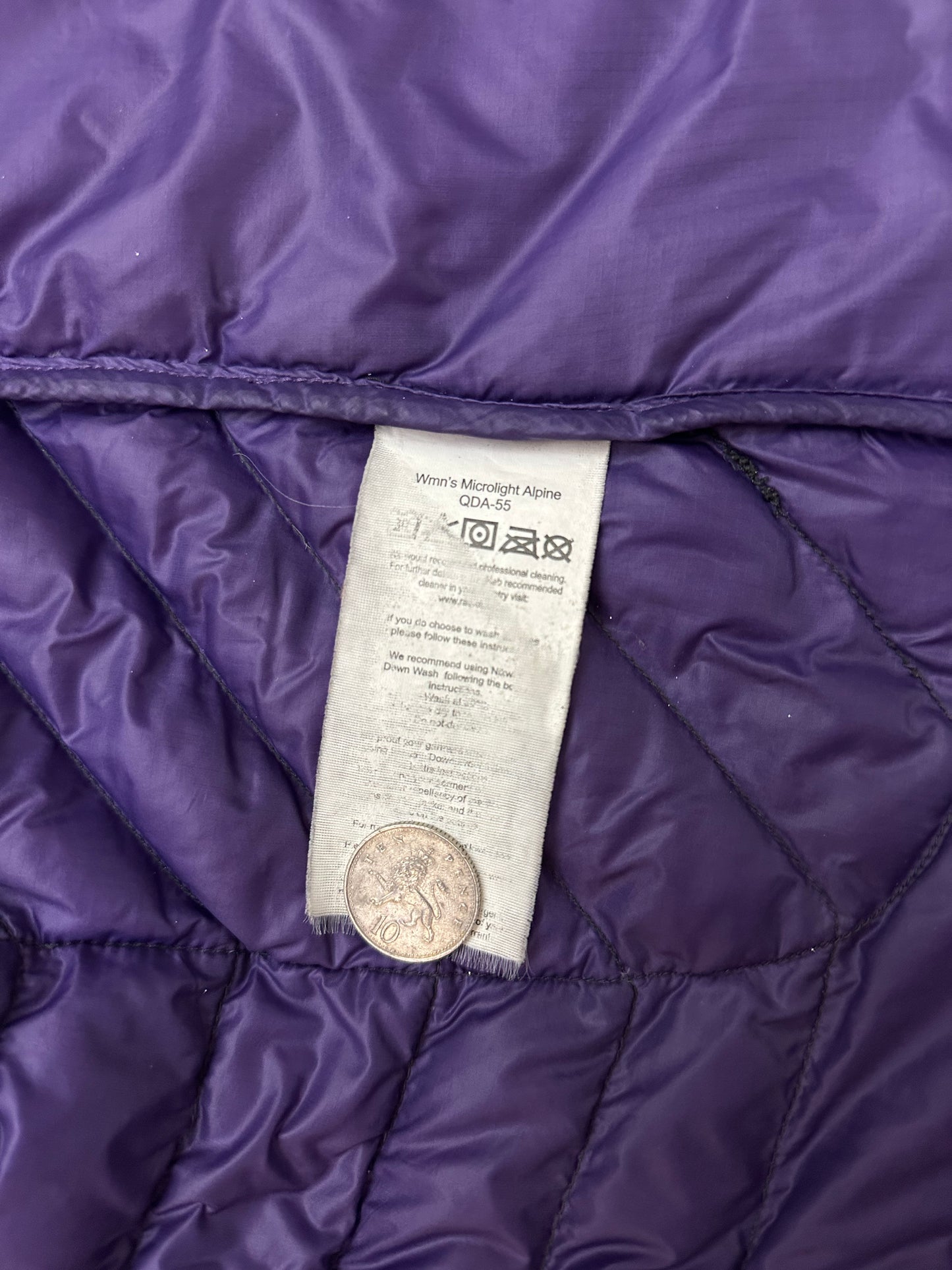 Rab Microlight Alpine Pertex Quantum Down Jacket Black/Purple UK 14 / EU 42