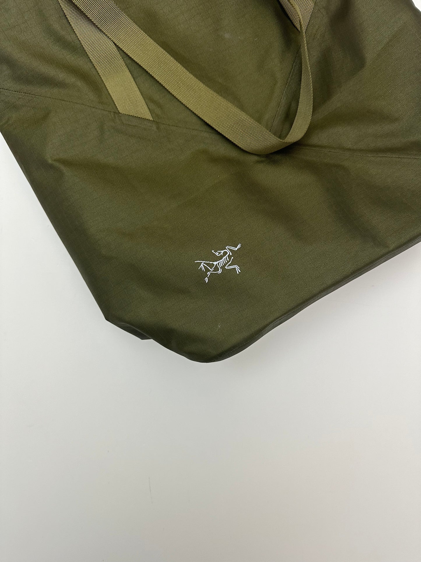 Arc’teryx Granville 18 Tote Bag Bushwhack Green