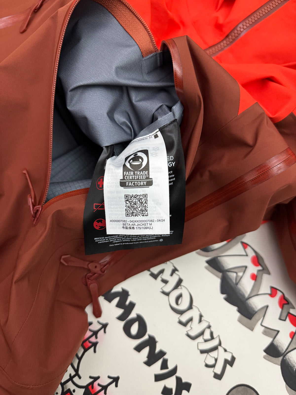 Arc'teryx Beta AR Jacket Solaris Sequoia Men's L Large Gore-Tex Pro RECCO