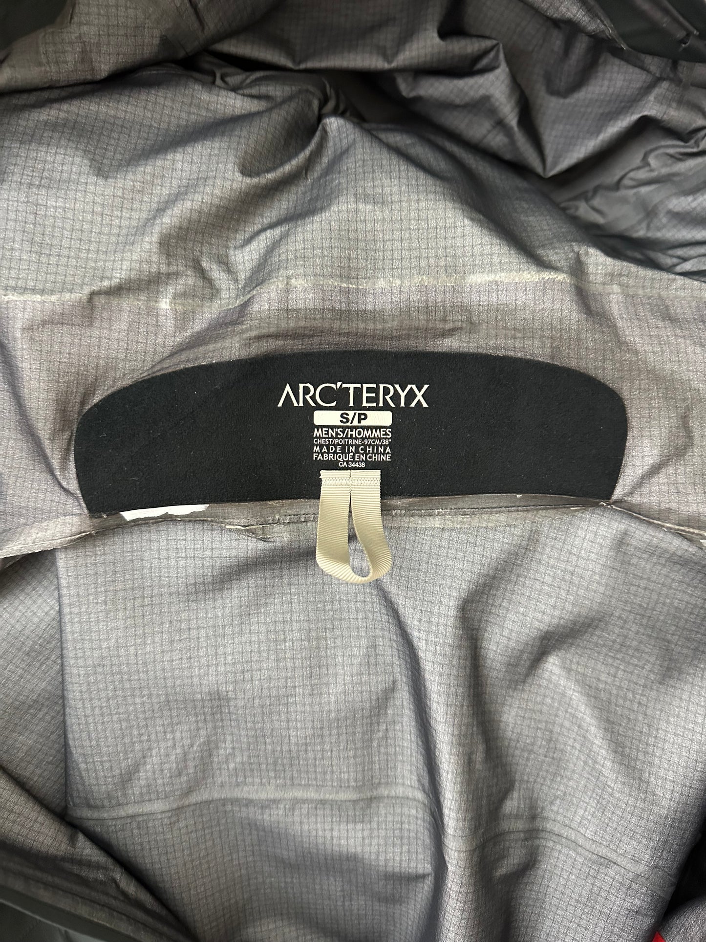 Arc’teryx Alpha AR Jacket Graphite Grey Men’s S Small Gore-Tex Pro