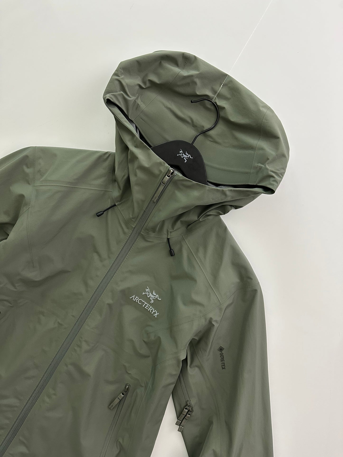 Arc’teryx Beta LT Jacket Forage Green Women’s M Medium Gore-Tex